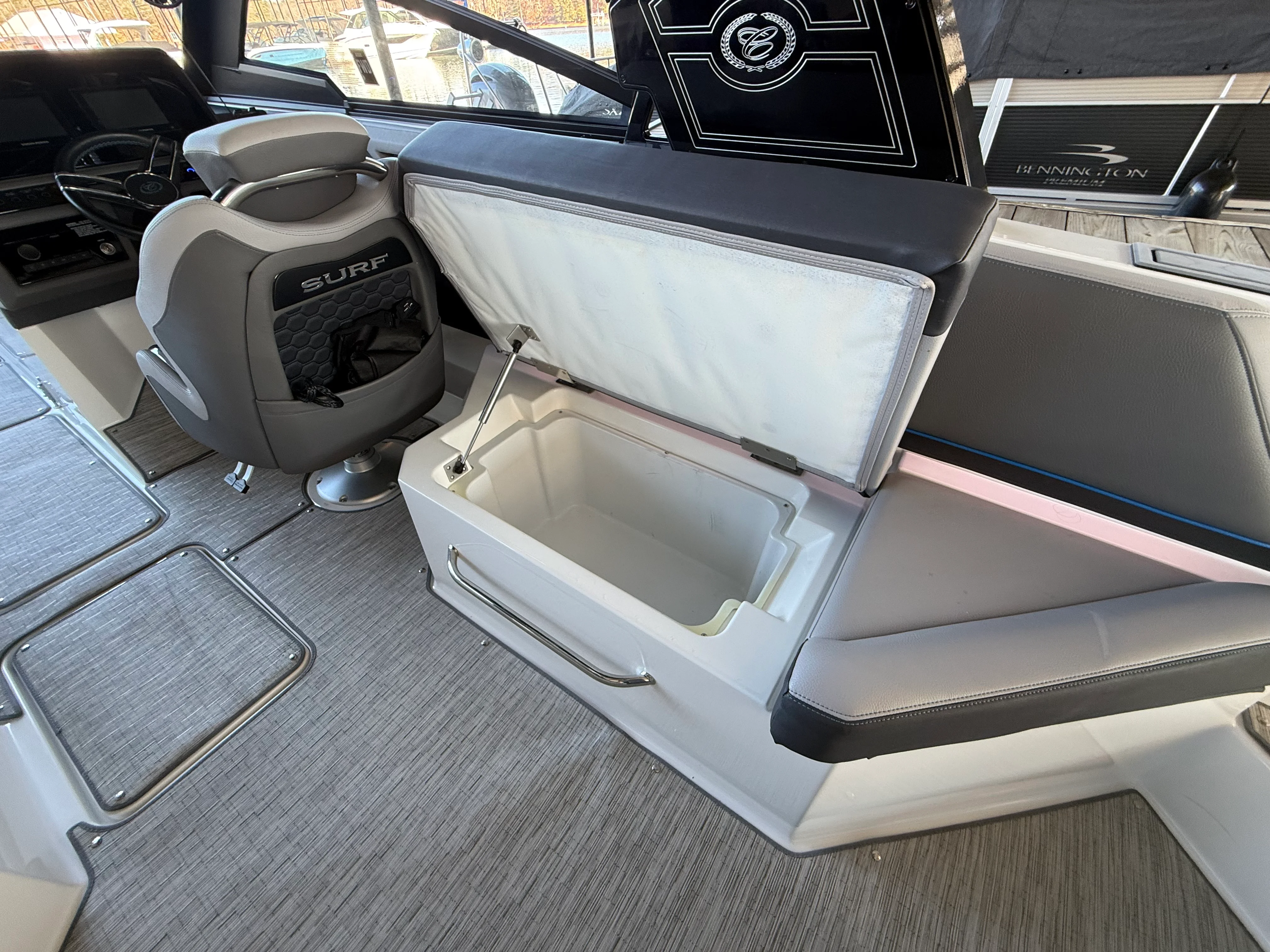 2022 Cobalt R8 SURF Image Thumbnail #29