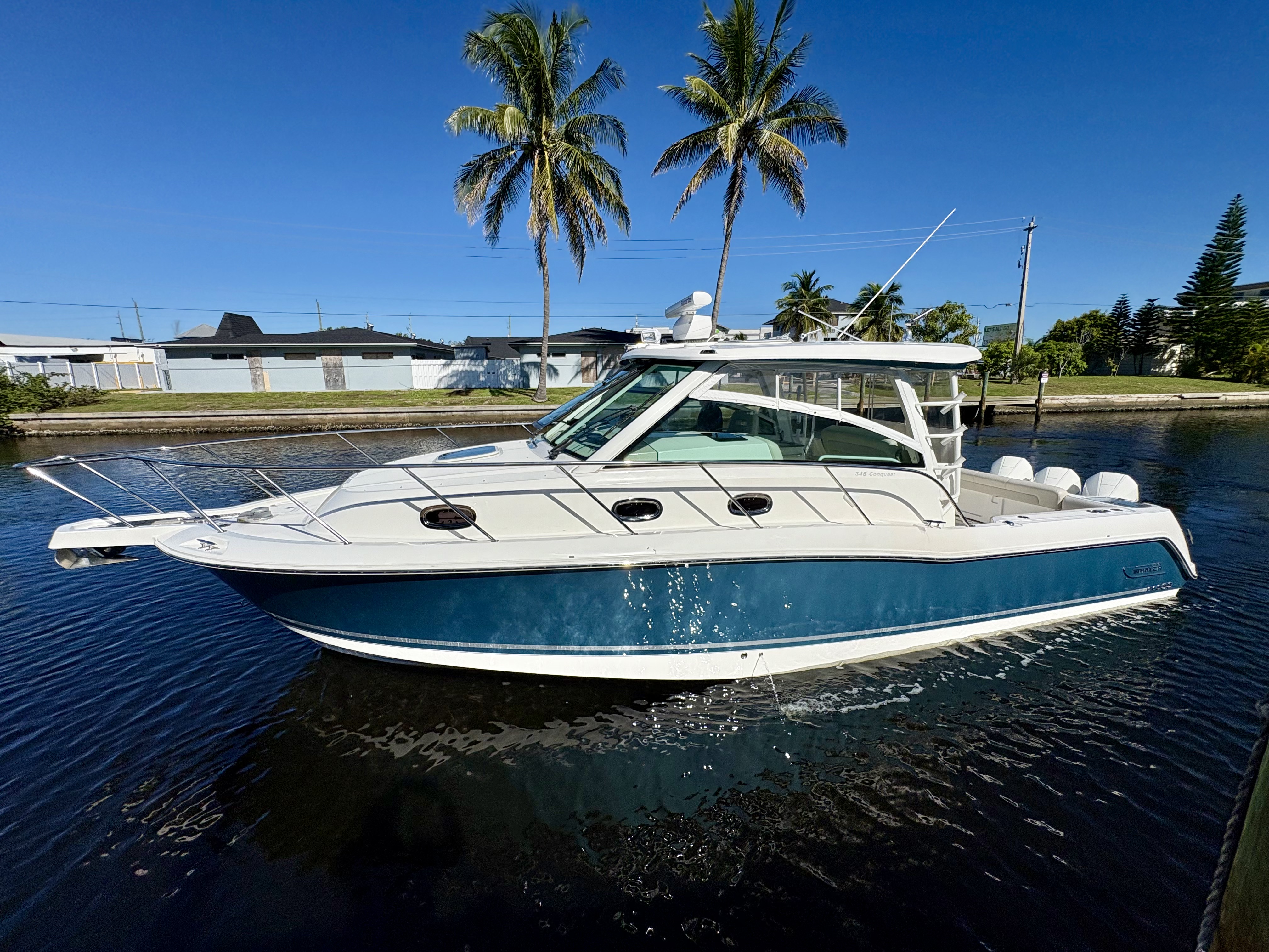 2021 Boston Whaler 345 CONQUEST Image Thumbnail #14