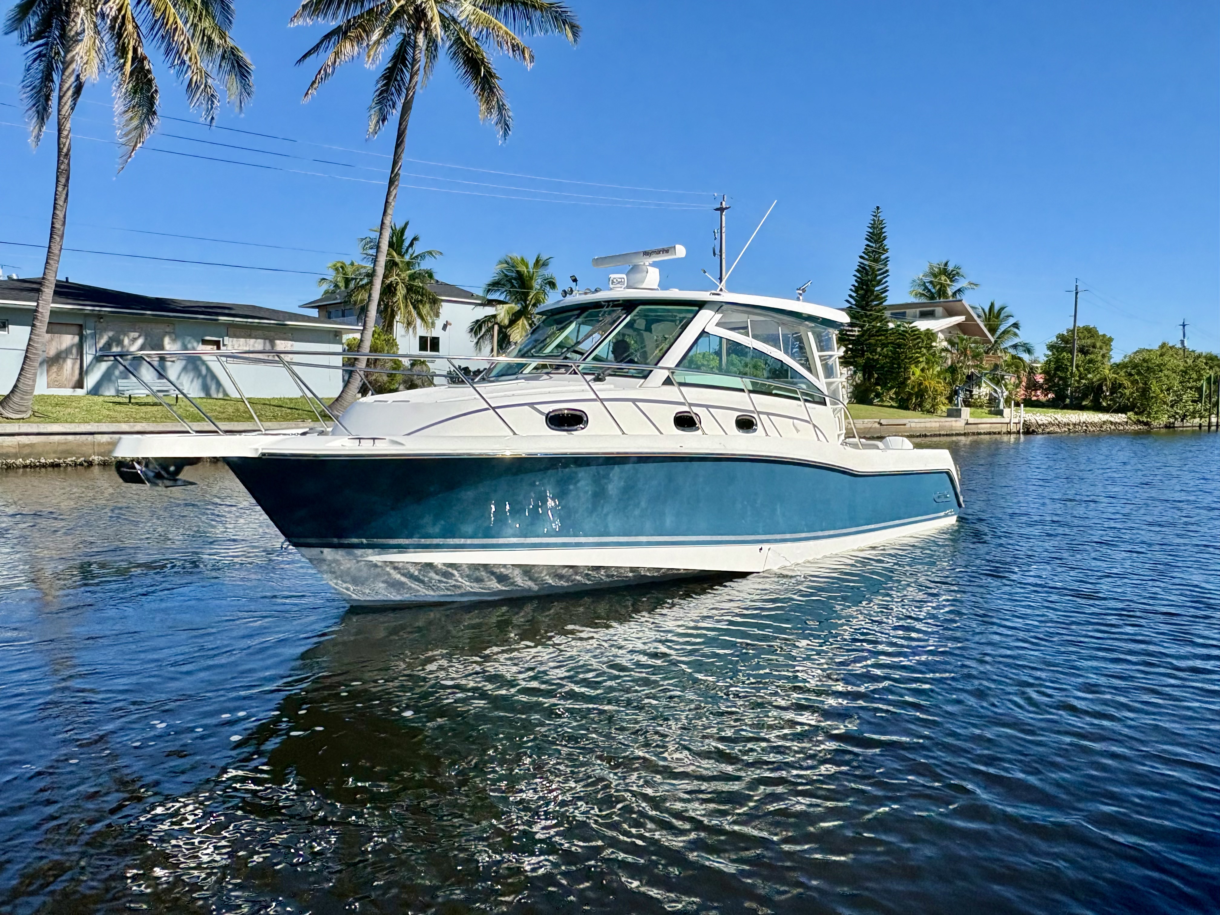 2021 Boston Whaler 345 CONQUEST Image Thumbnail #0