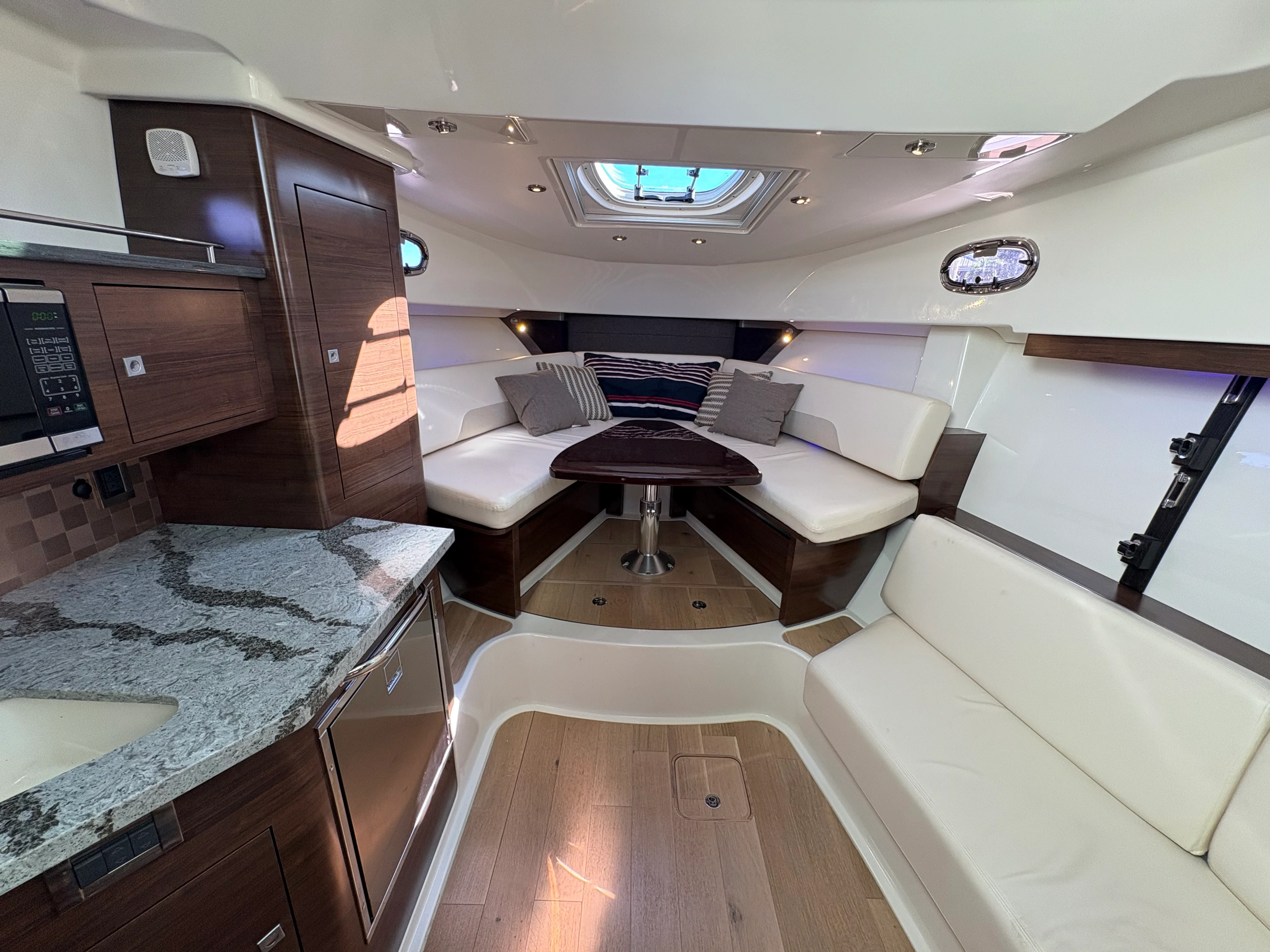 2021 Boston Whaler 345 CONQUEST Image Thumbnail #46