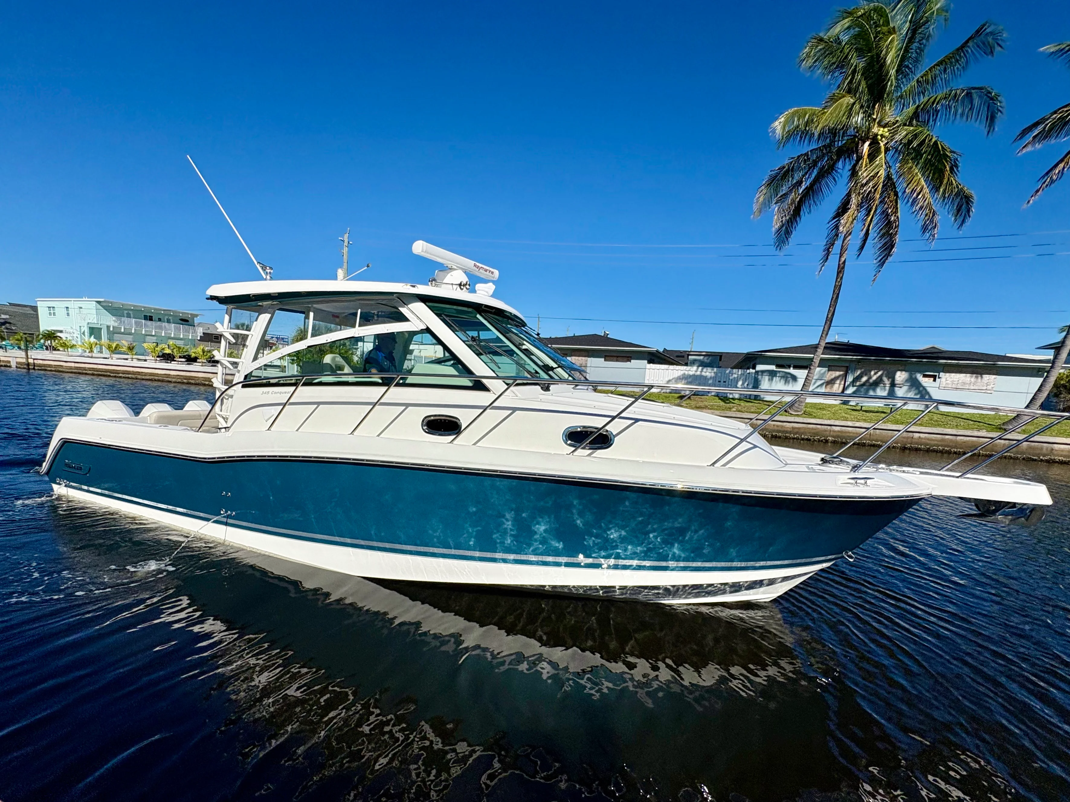 2021 Boston Whaler 345 CONQUEST Image Thumbnail #15