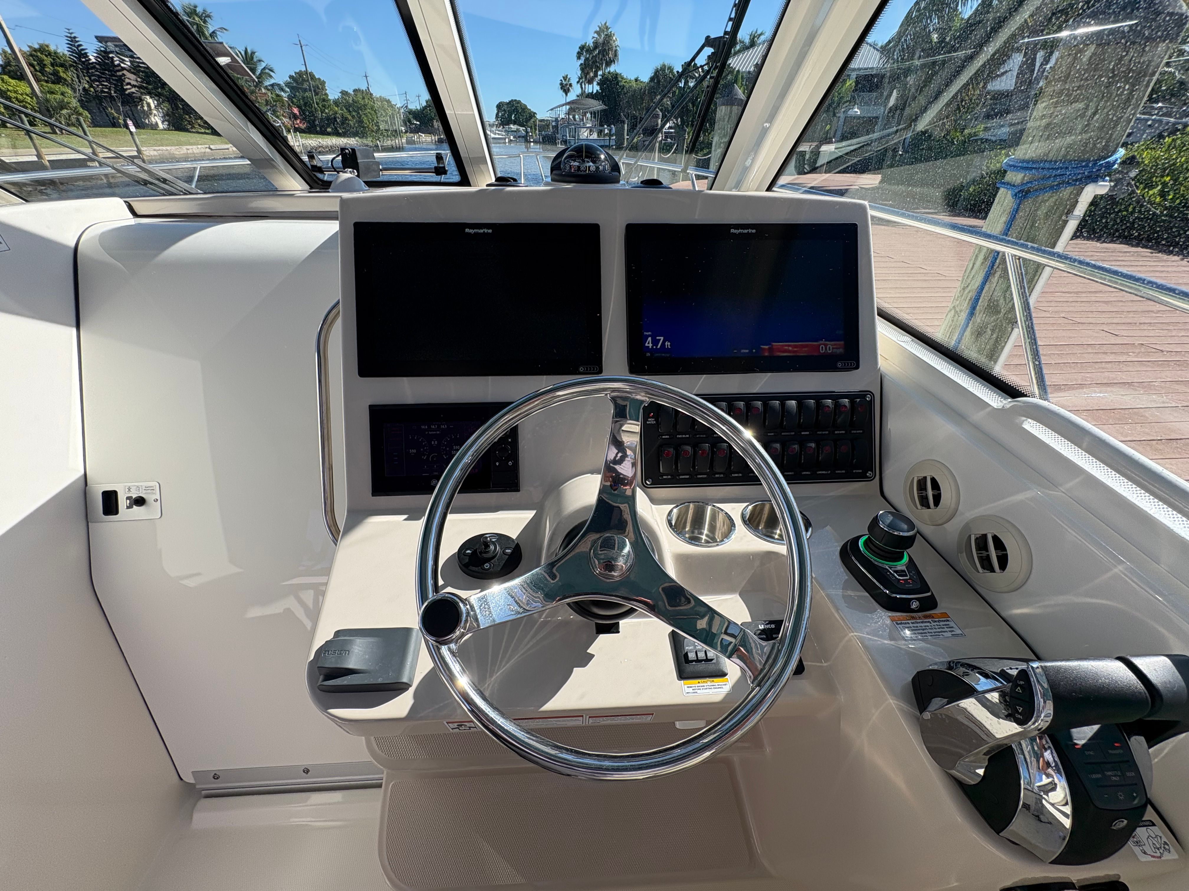 2021 Boston Whaler 345 CONQUEST Image Thumbnail #31