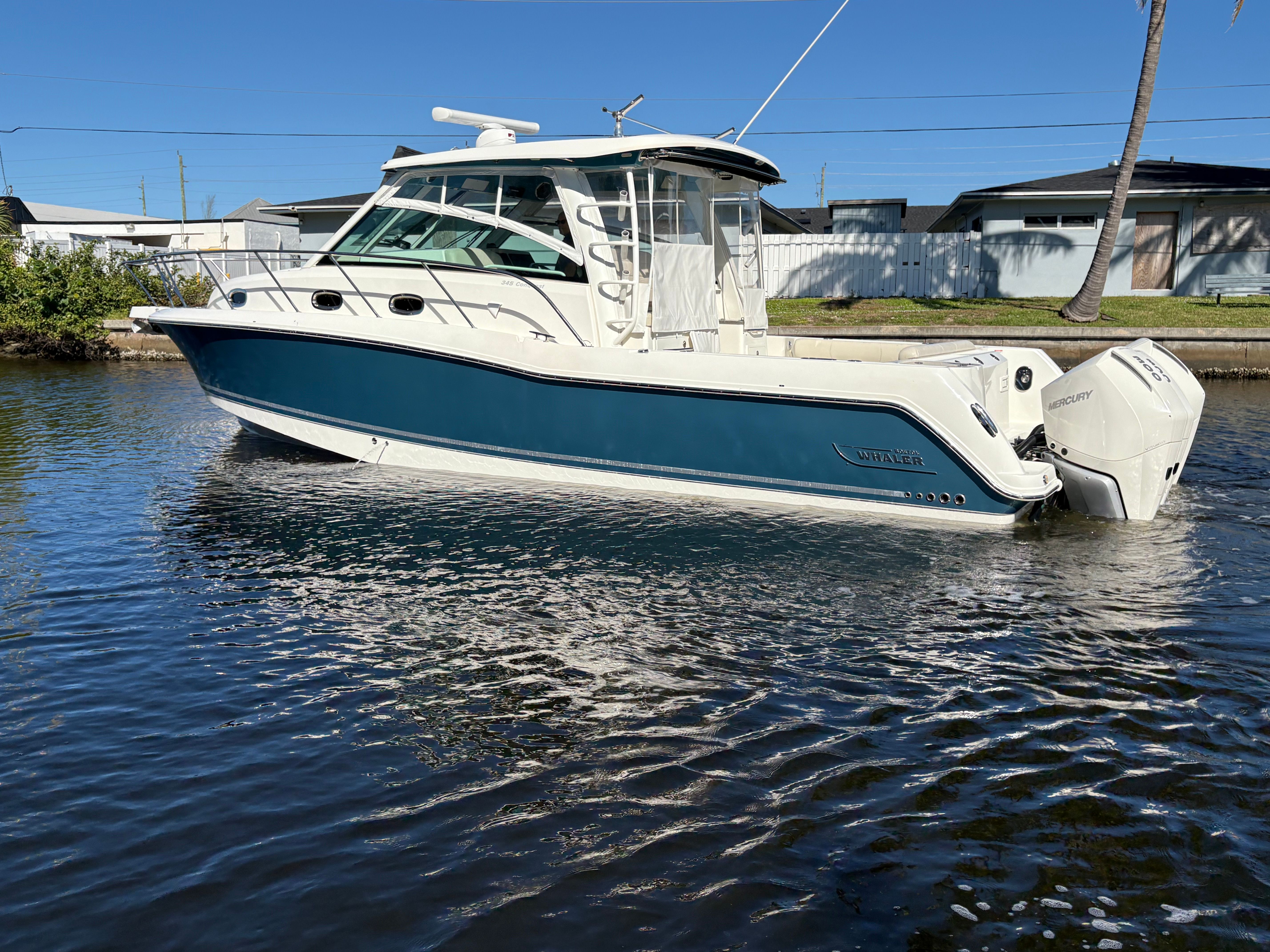 2021 Boston Whaler 345 CONQUEST Image Thumbnail #5