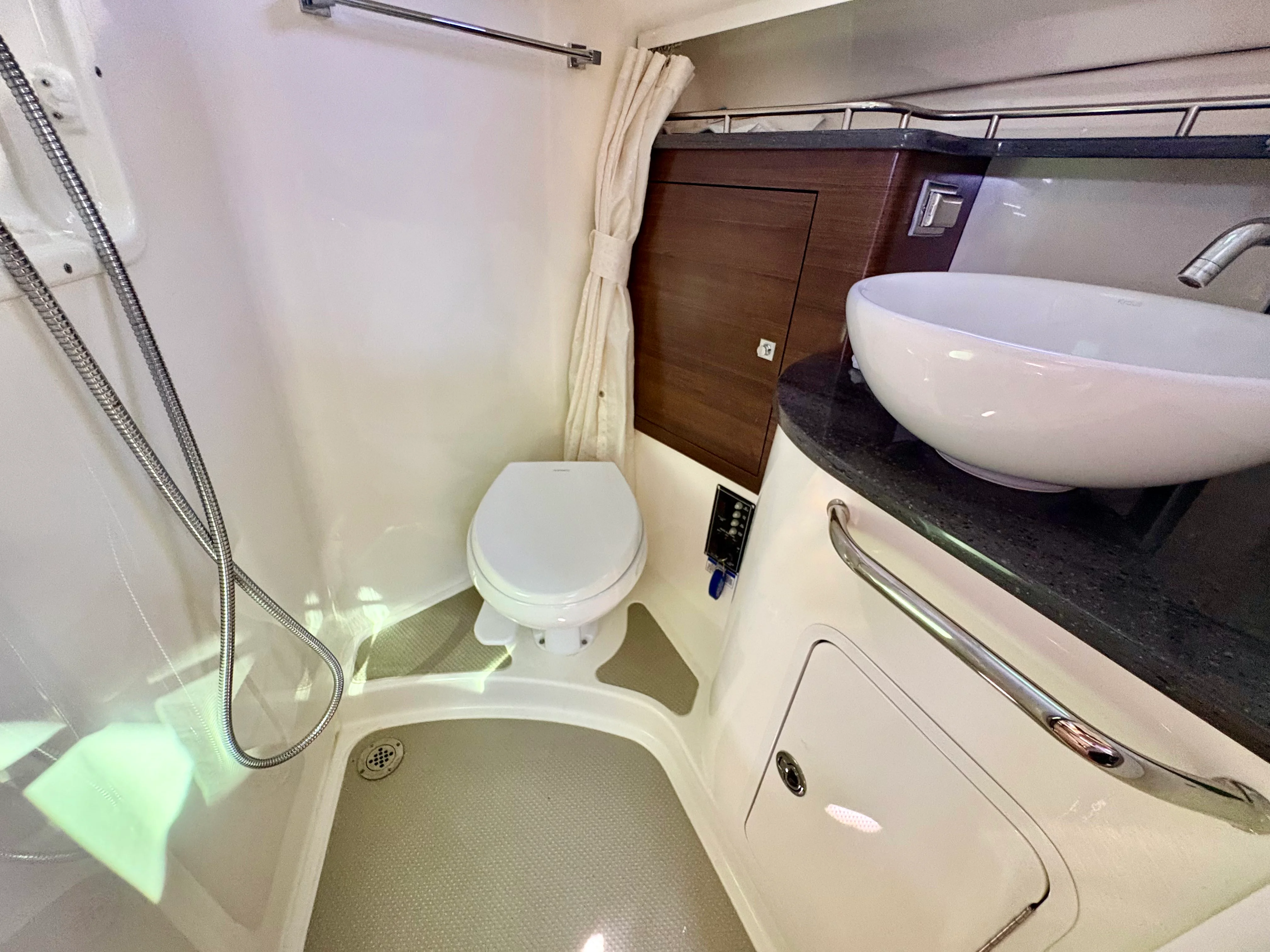 2021 Boston Whaler 345 CONQUEST Image Thumbnail #57