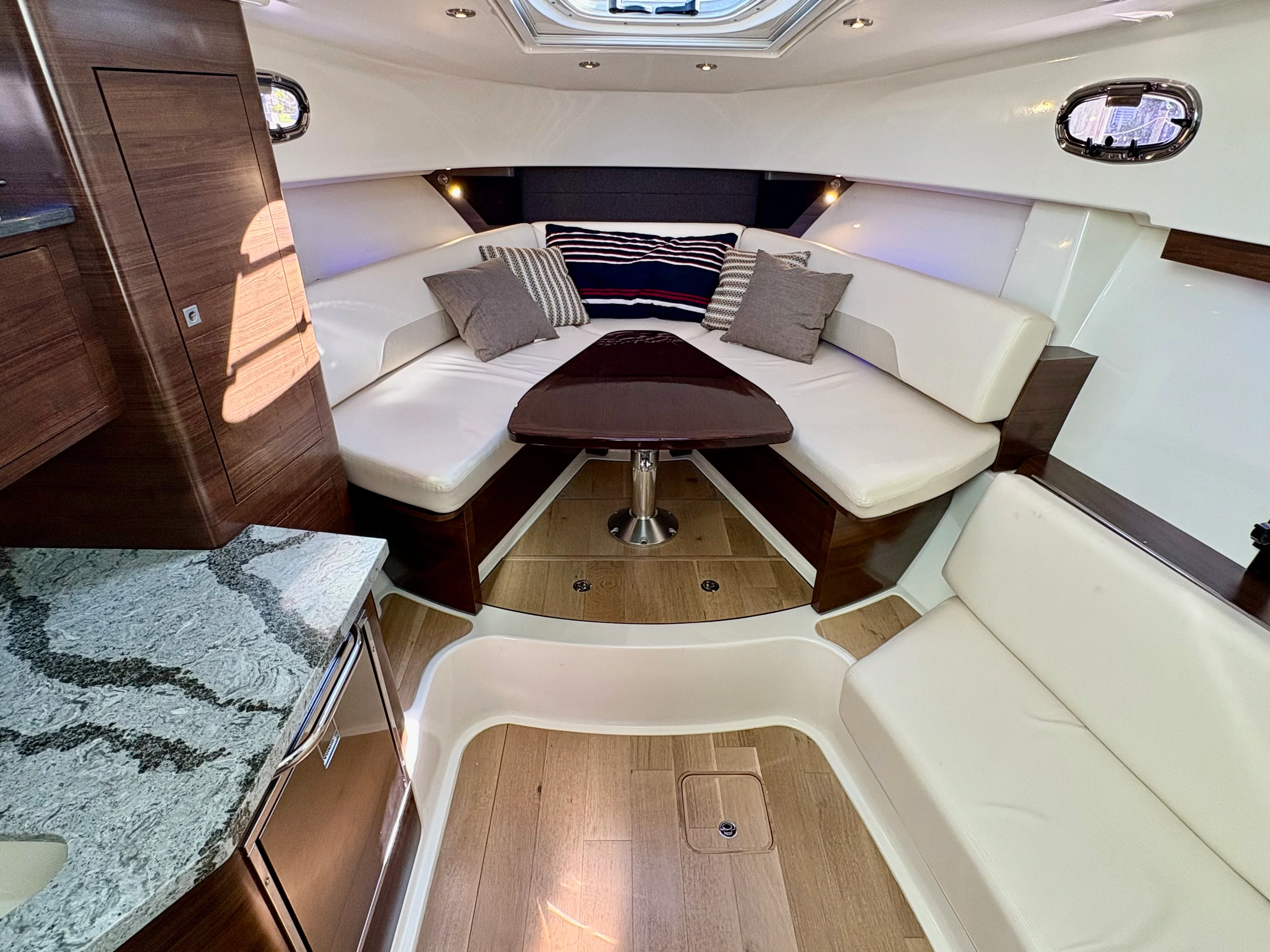 2021 Boston Whaler 345 CONQUEST Image Thumbnail #47