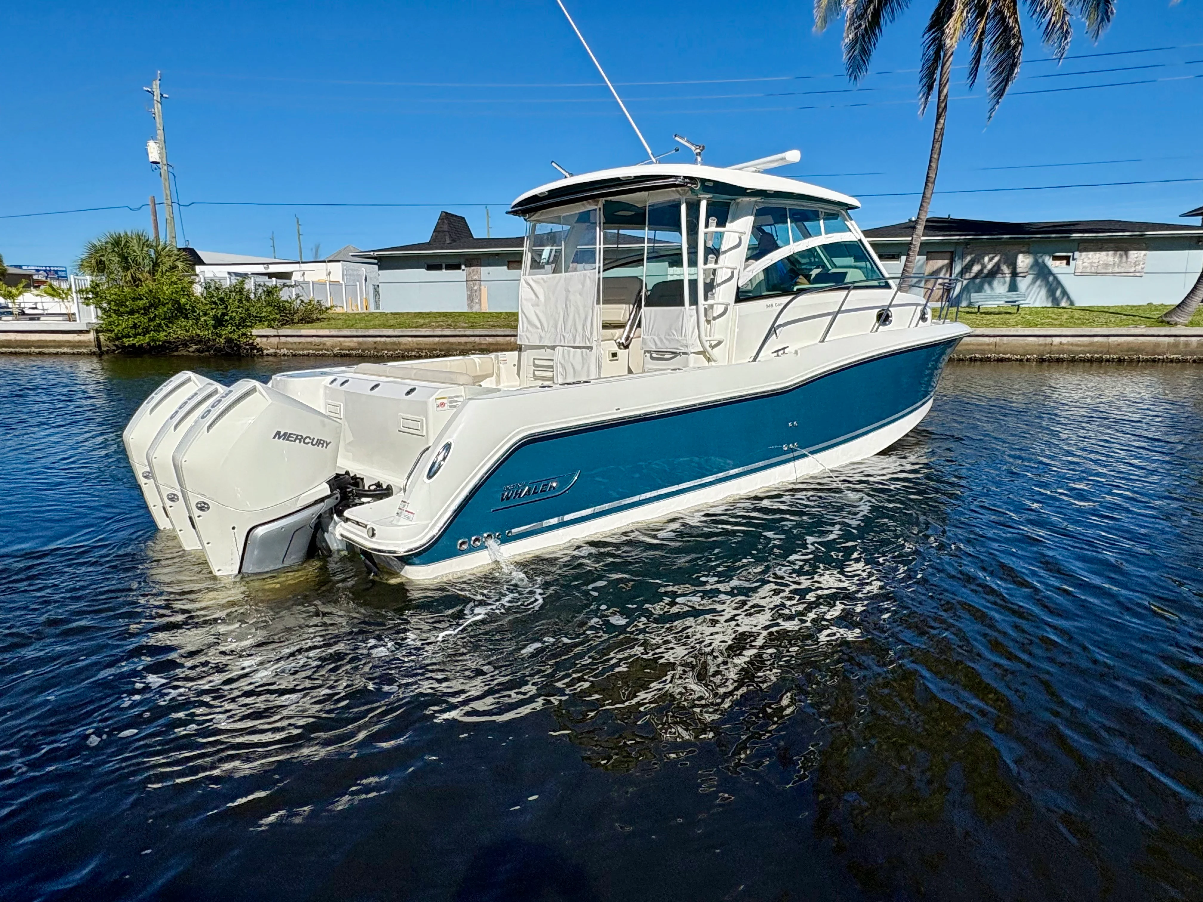 2021 Boston Whaler 345 CONQUEST Image Thumbnail #6