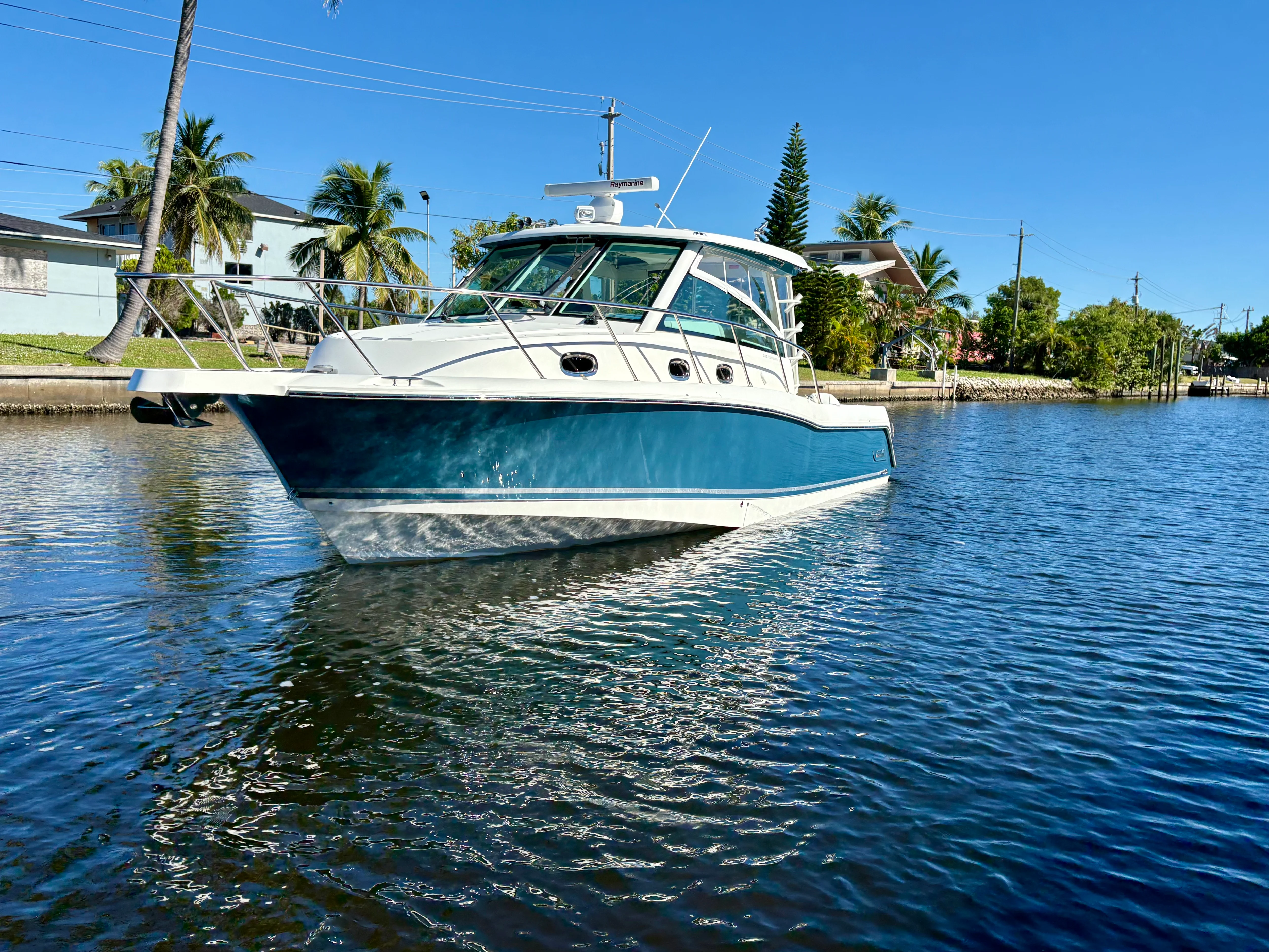2021 Boston Whaler 345 CONQUEST Image Thumbnail #1