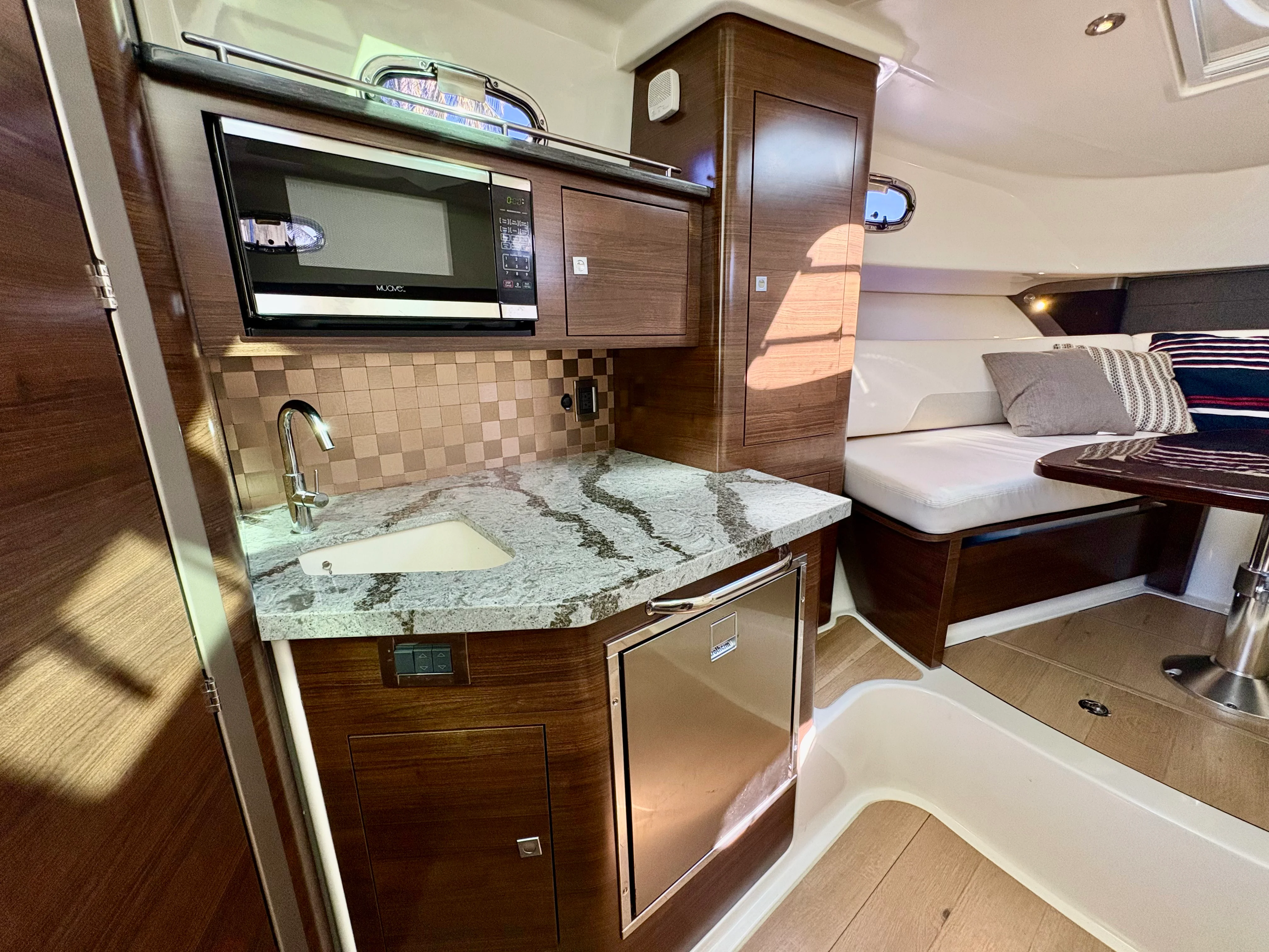 2021 Boston Whaler 345 CONQUEST Image Thumbnail #51