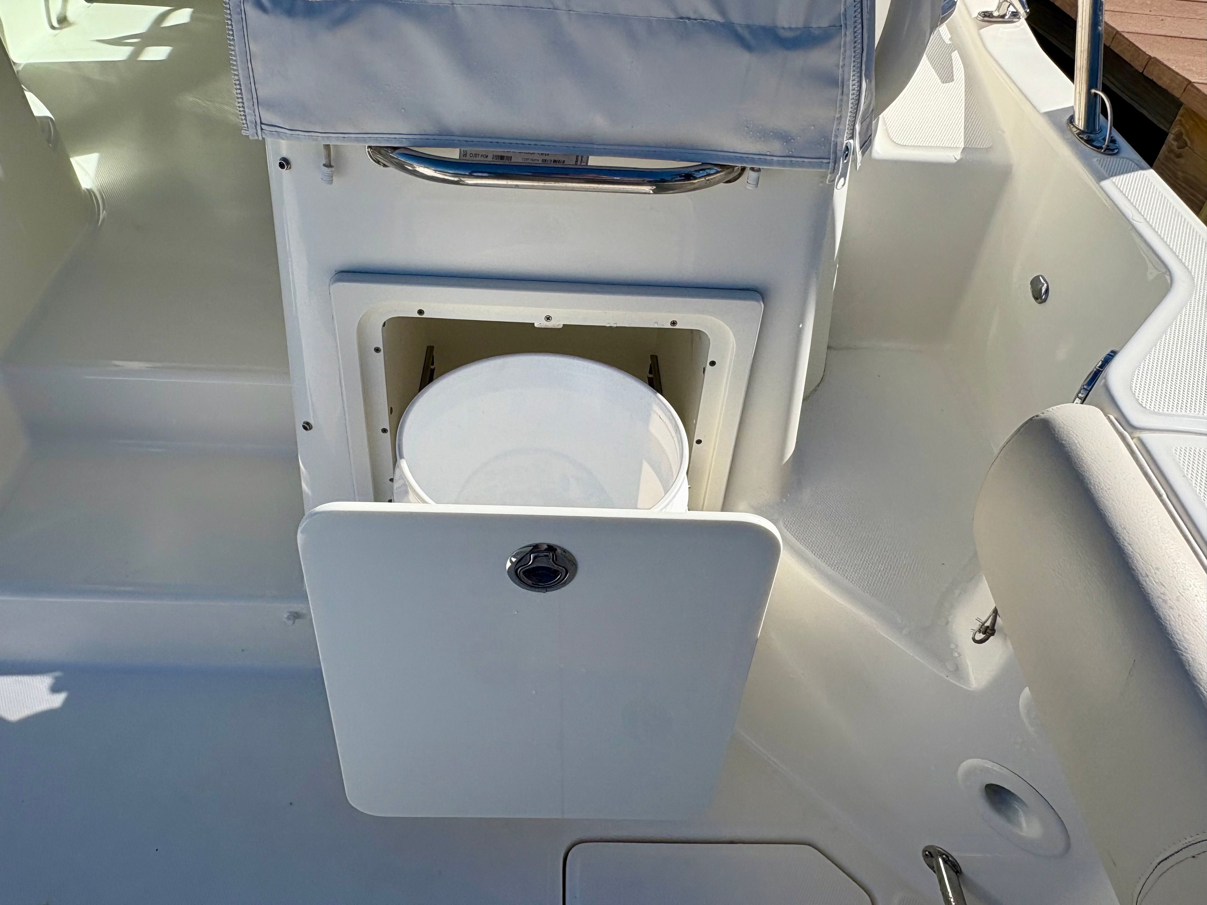2021 Boston Whaler 345 CONQUEST Image Thumbnail #29