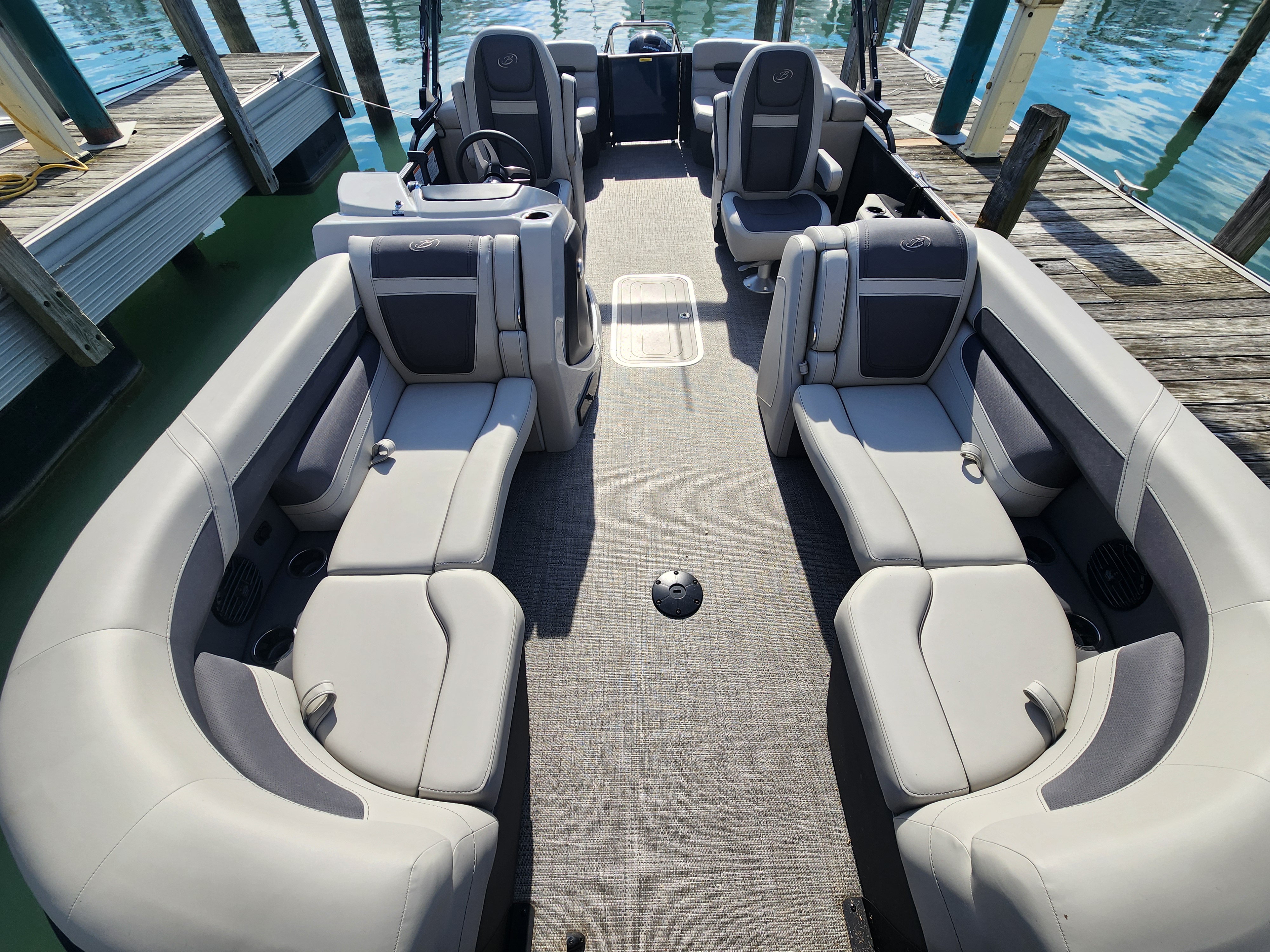 2024 Barletta 22 CC TRITOON Image Thumbnail #8