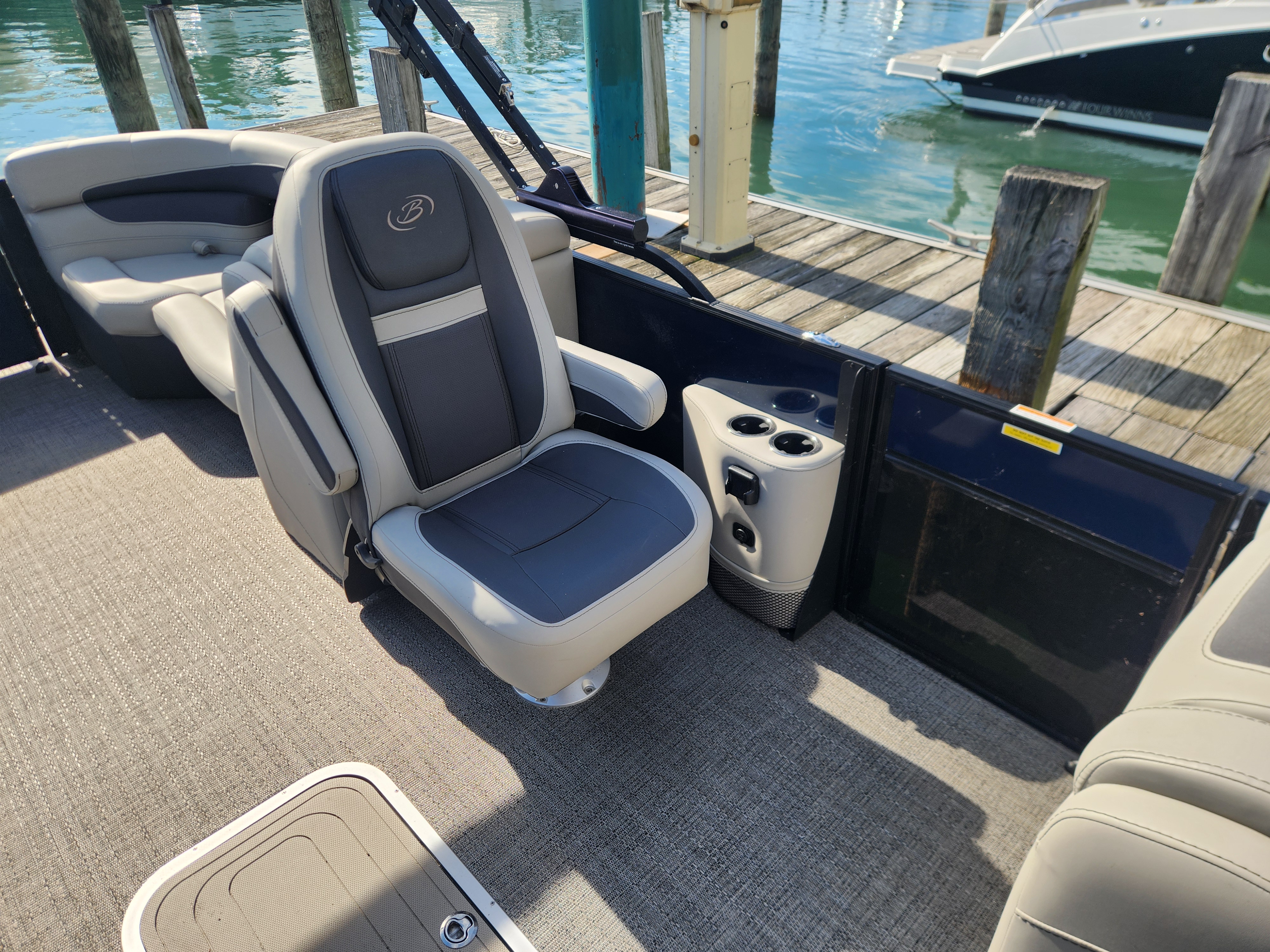2024 Barletta 22 CC TRITOON Image Thumbnail #10