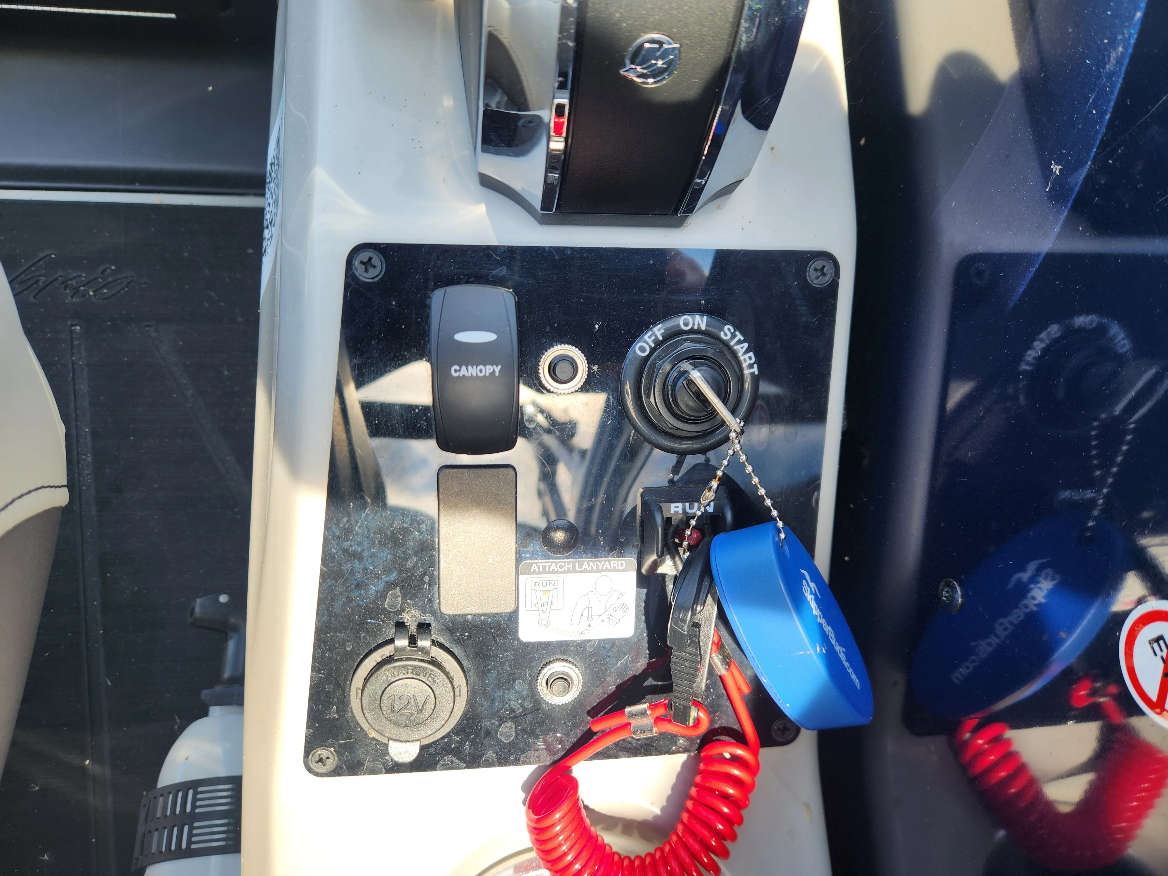 2024 Barletta 22 CC TRITOON Image Thumbnail #18