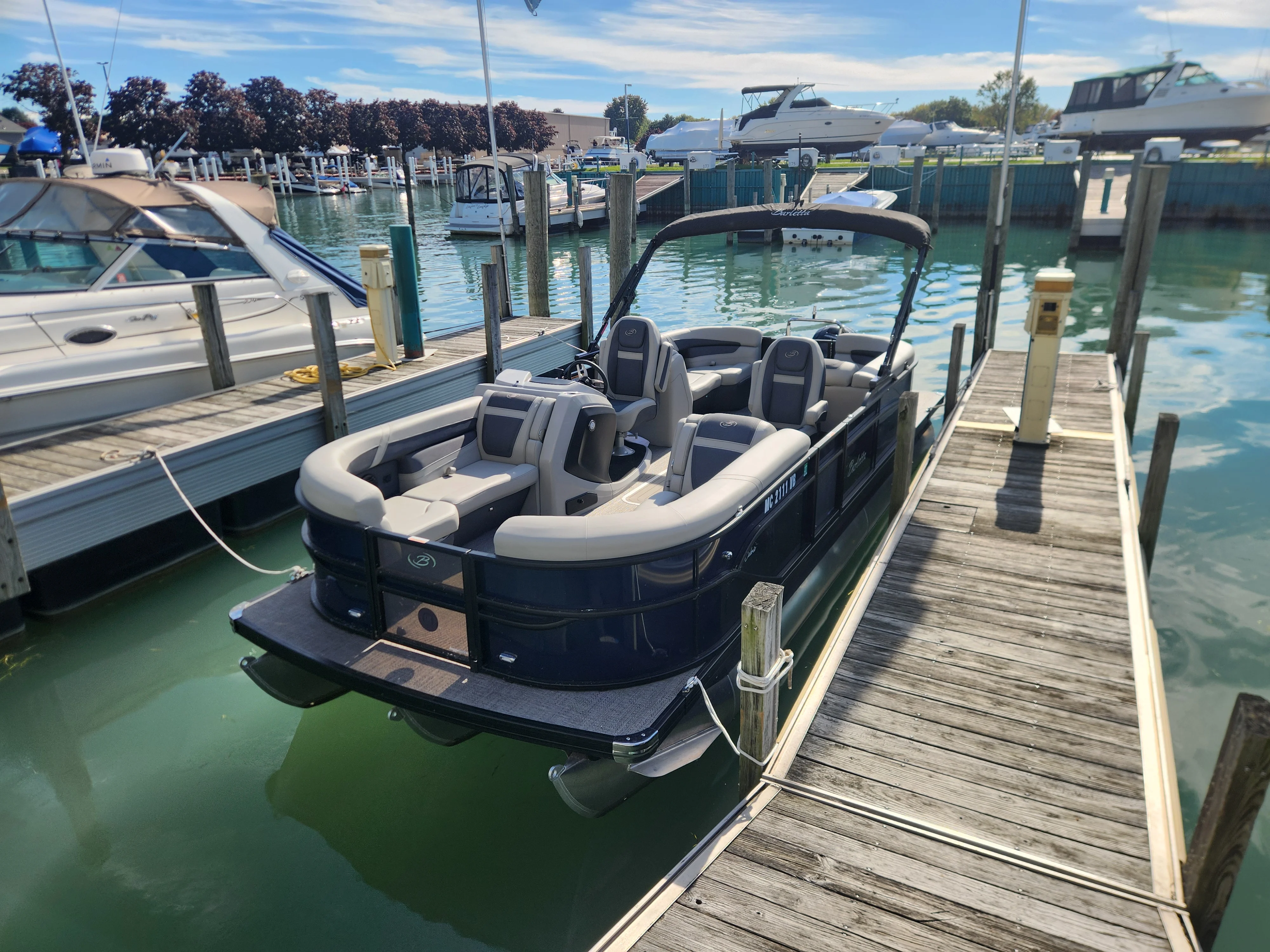 2024 Barletta 22 CC TRITOON Image Thumbnail #2