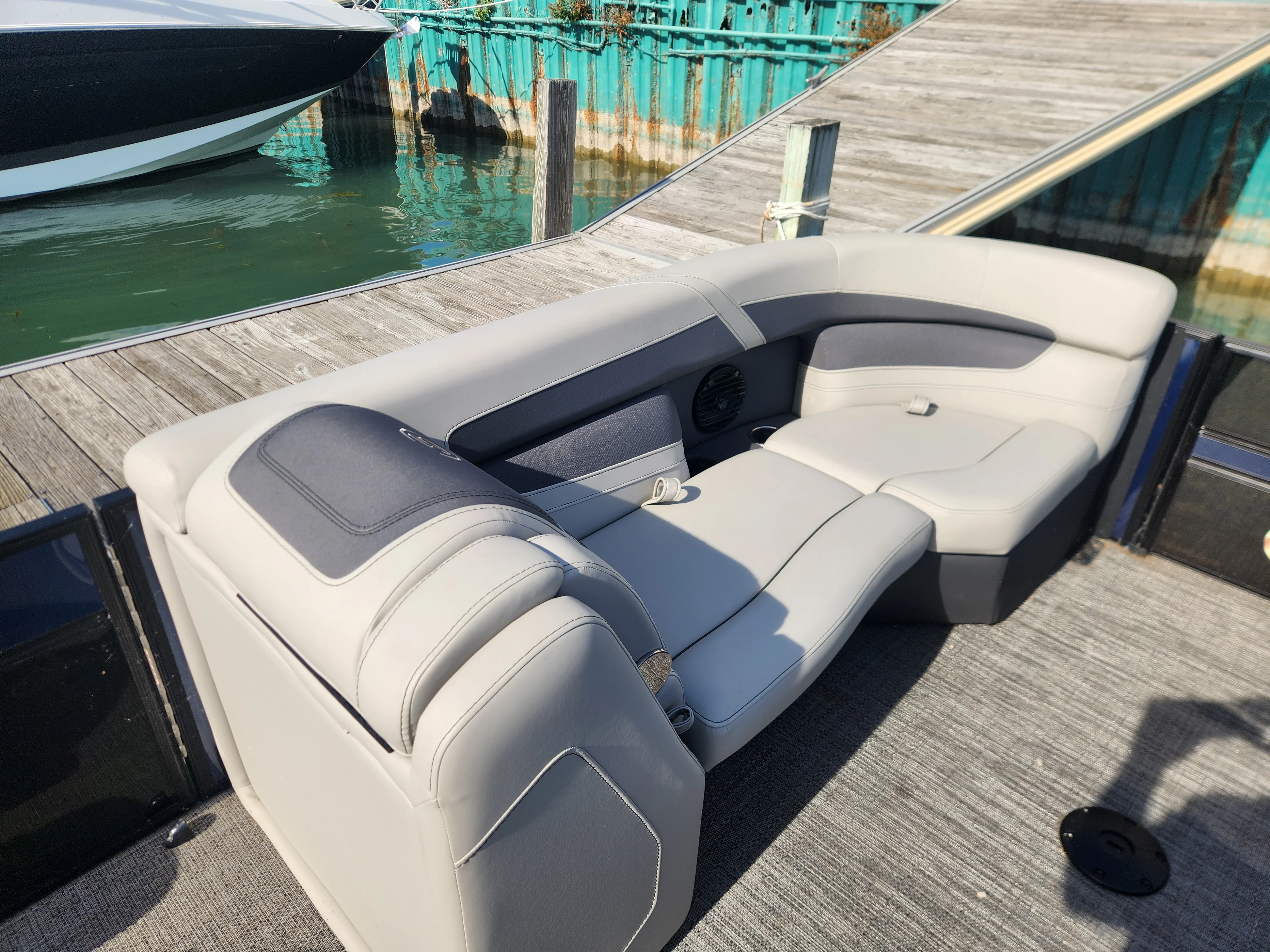 2024 Barletta 22 CC TRITOON Image Thumbnail #22