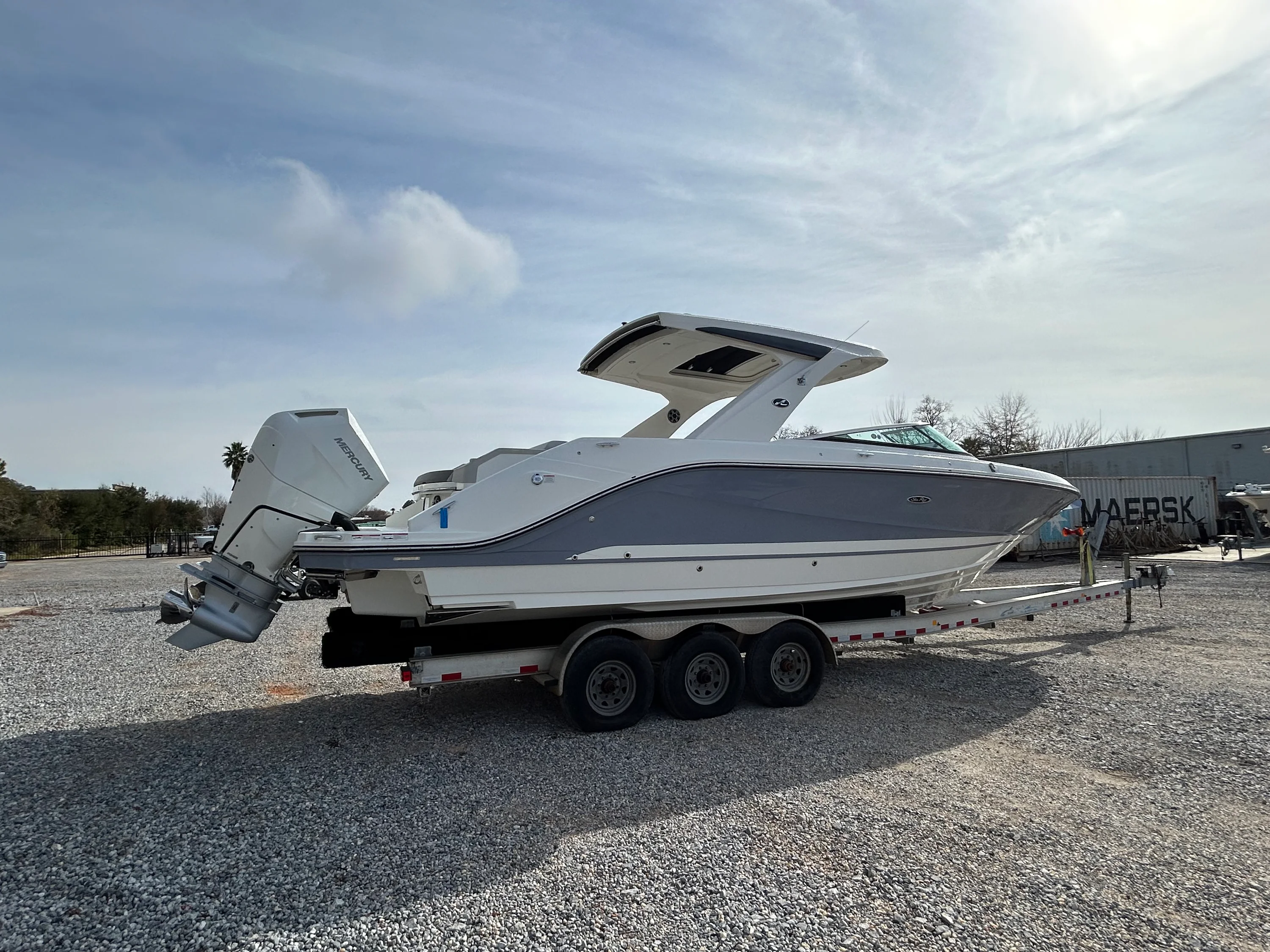 2026 Sea Ray SLX 310 Outboard Image Thumbnail #5