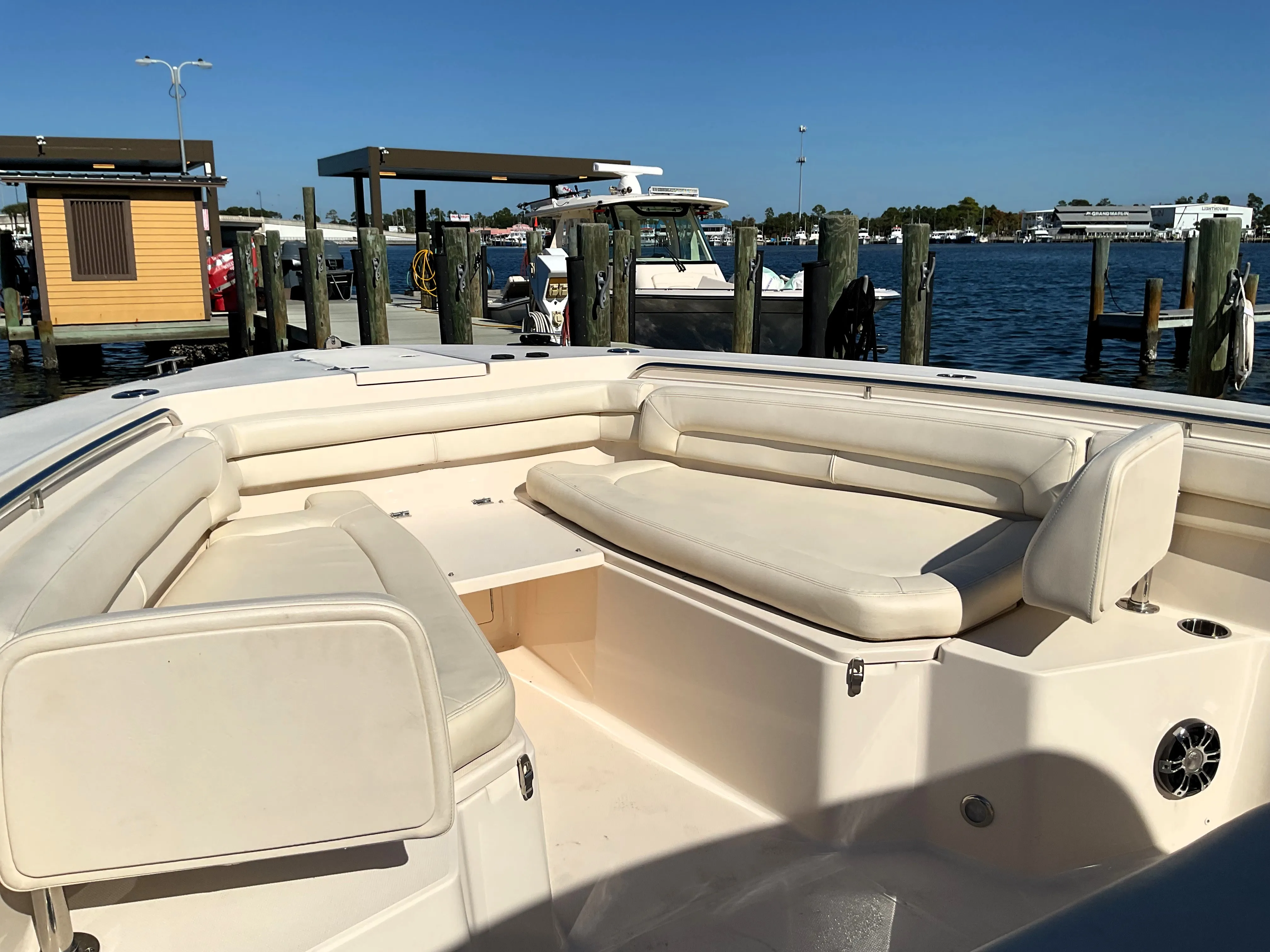 2023 Grady-White Canyon 376 Image Thumbnail #18