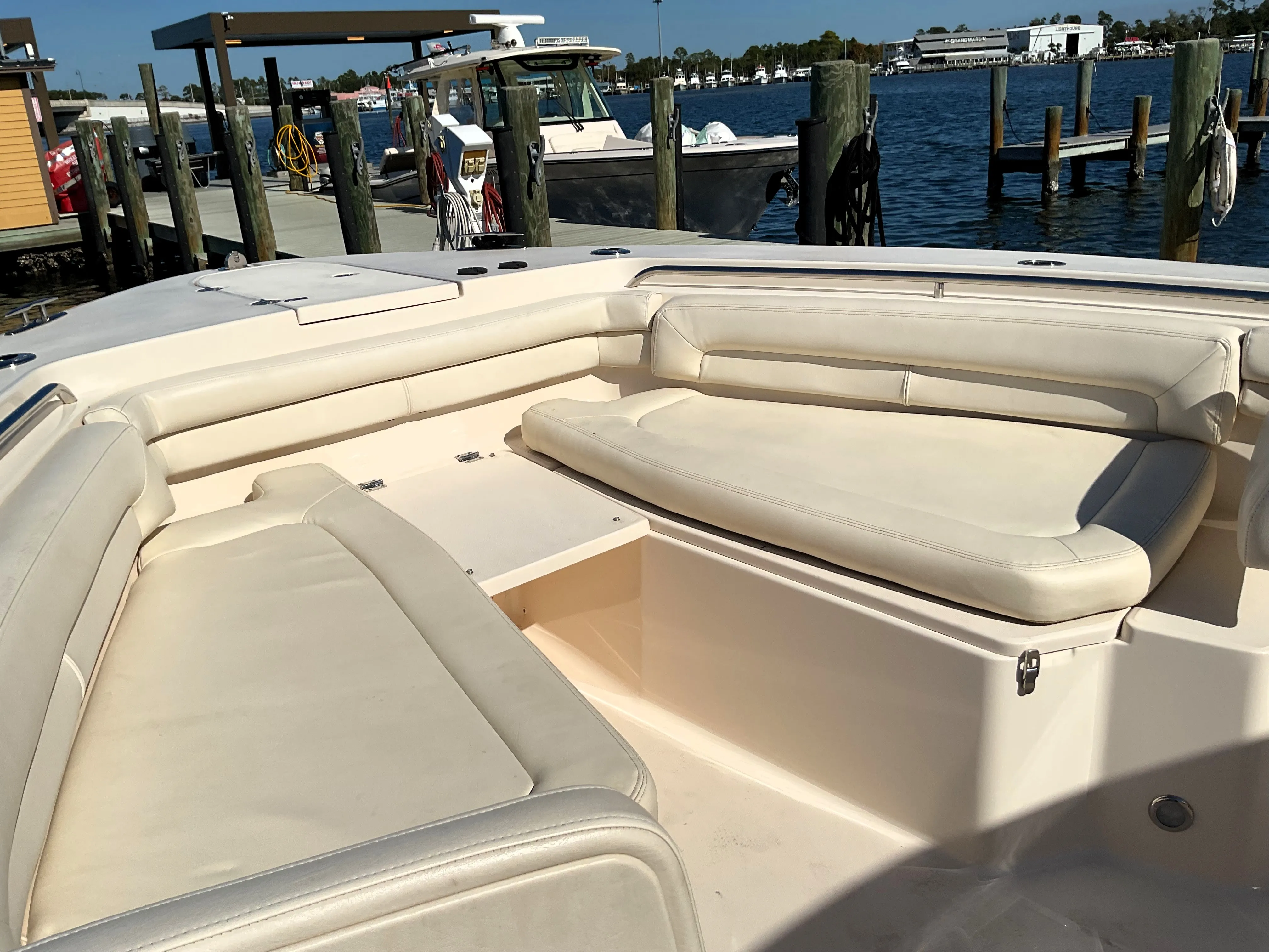 2023 Grady-White Canyon 376 Image Thumbnail #19