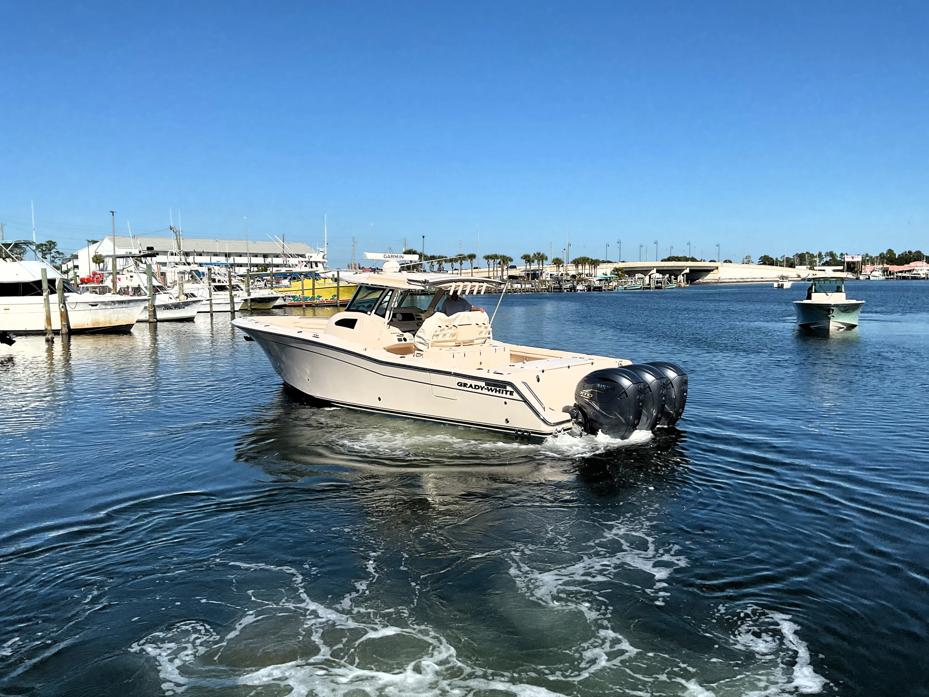 2023 Grady-White Canyon 376 Image Thumbnail #8