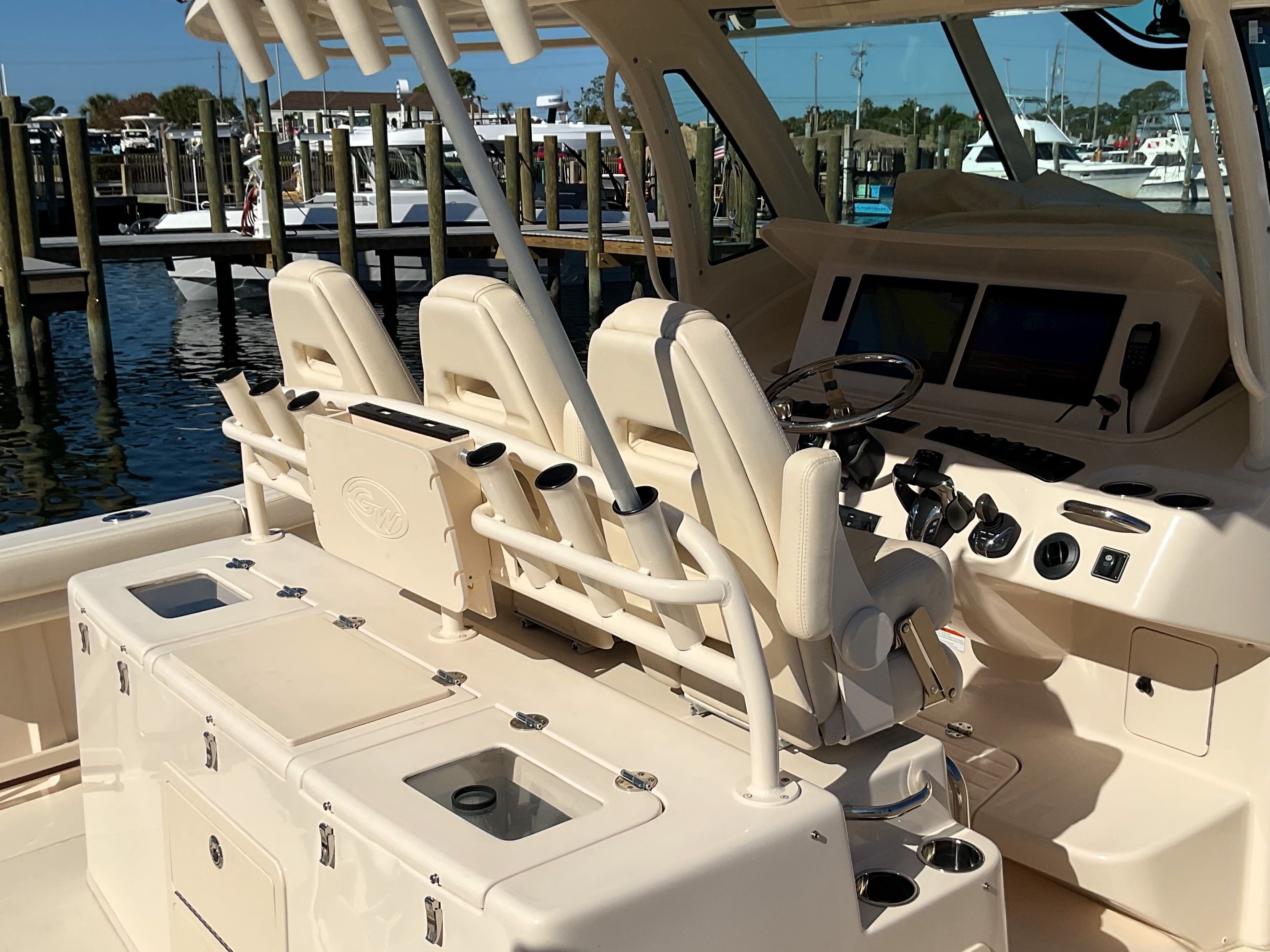 2023 Grady-White Canyon 376 Image Thumbnail #18