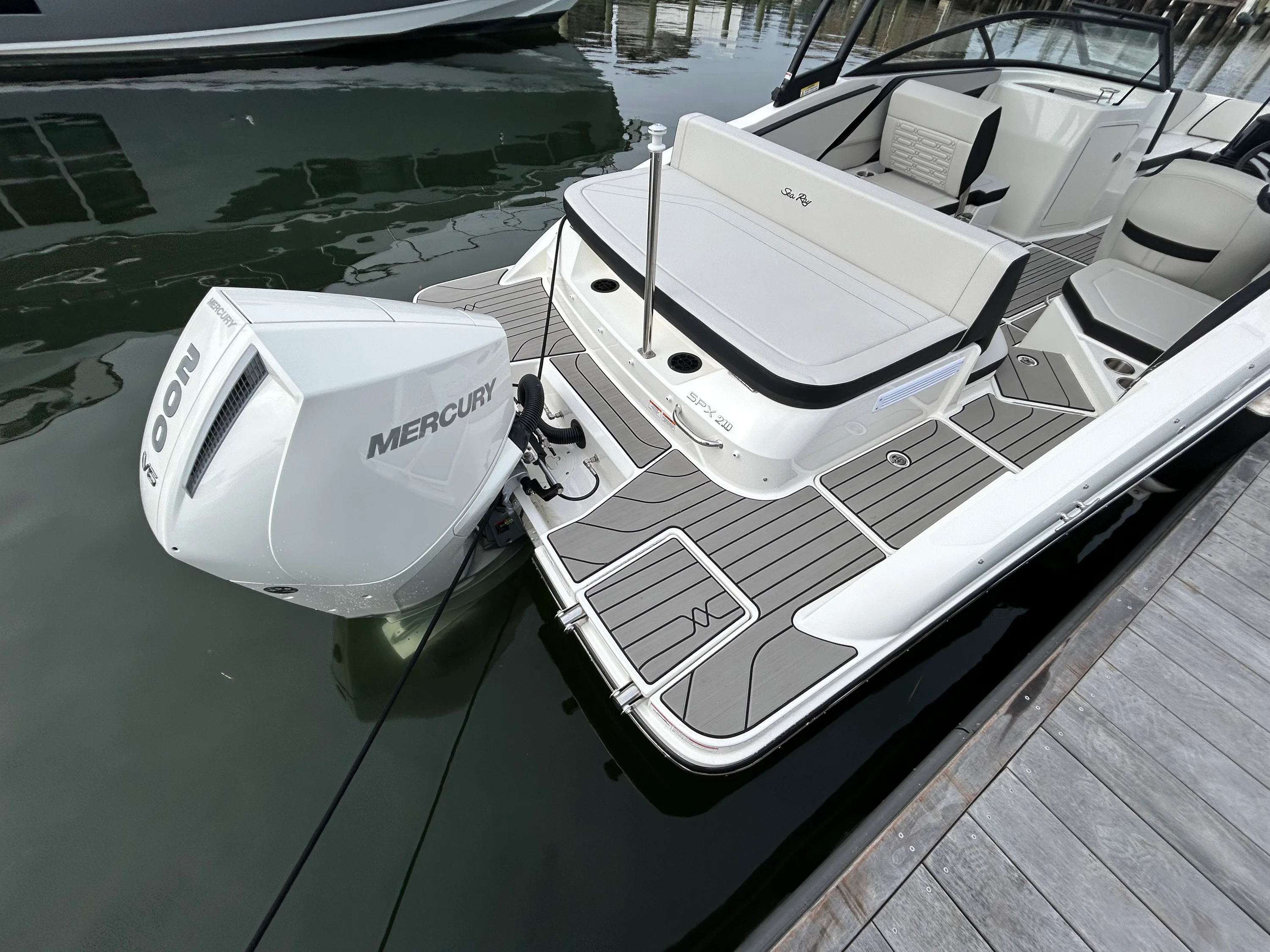 2026 Sea Ray SPX 210 Outboard Image Thumbnail #14