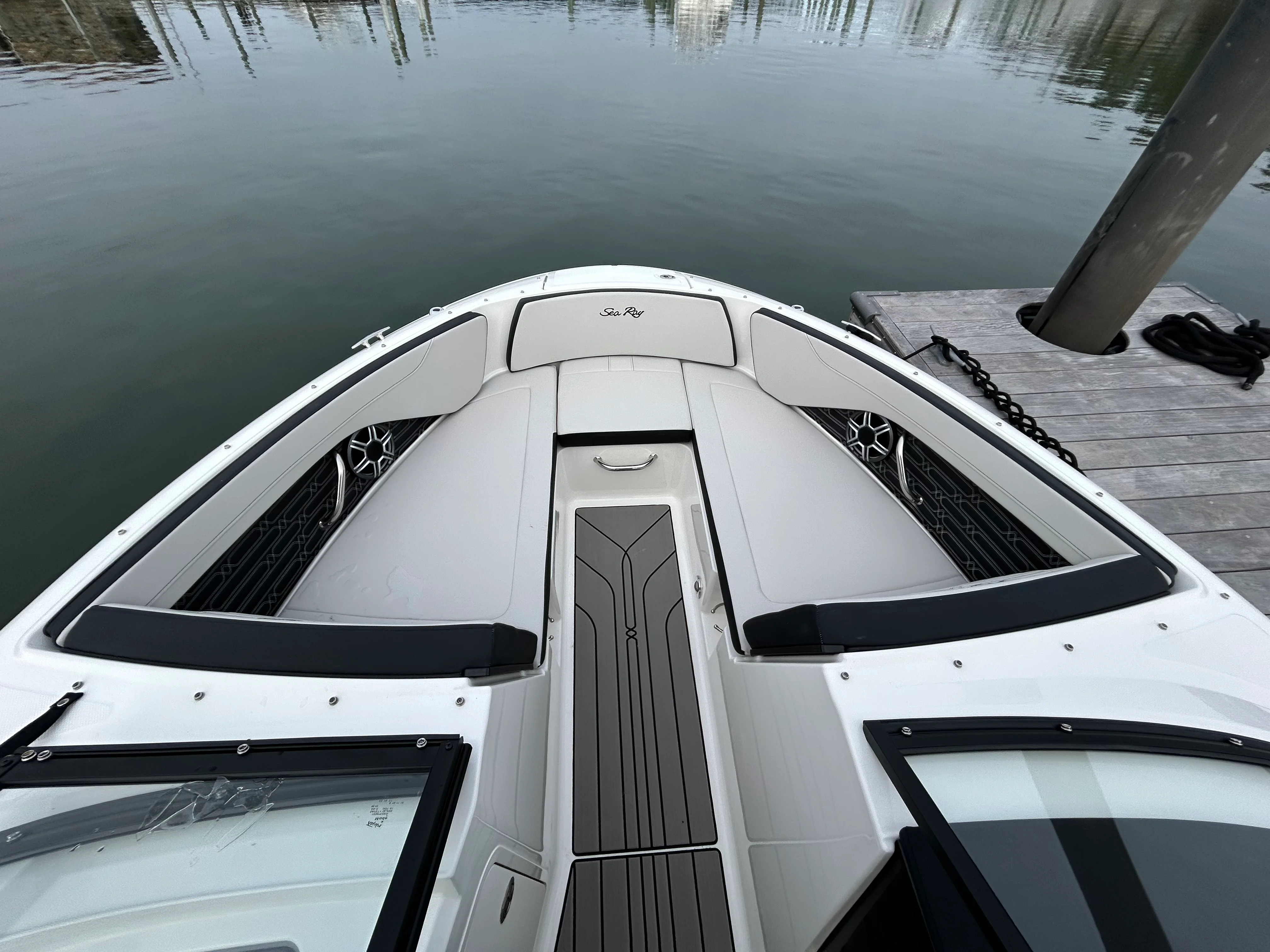 2026 Sea Ray SPX 210 Outboard Image Thumbnail #29