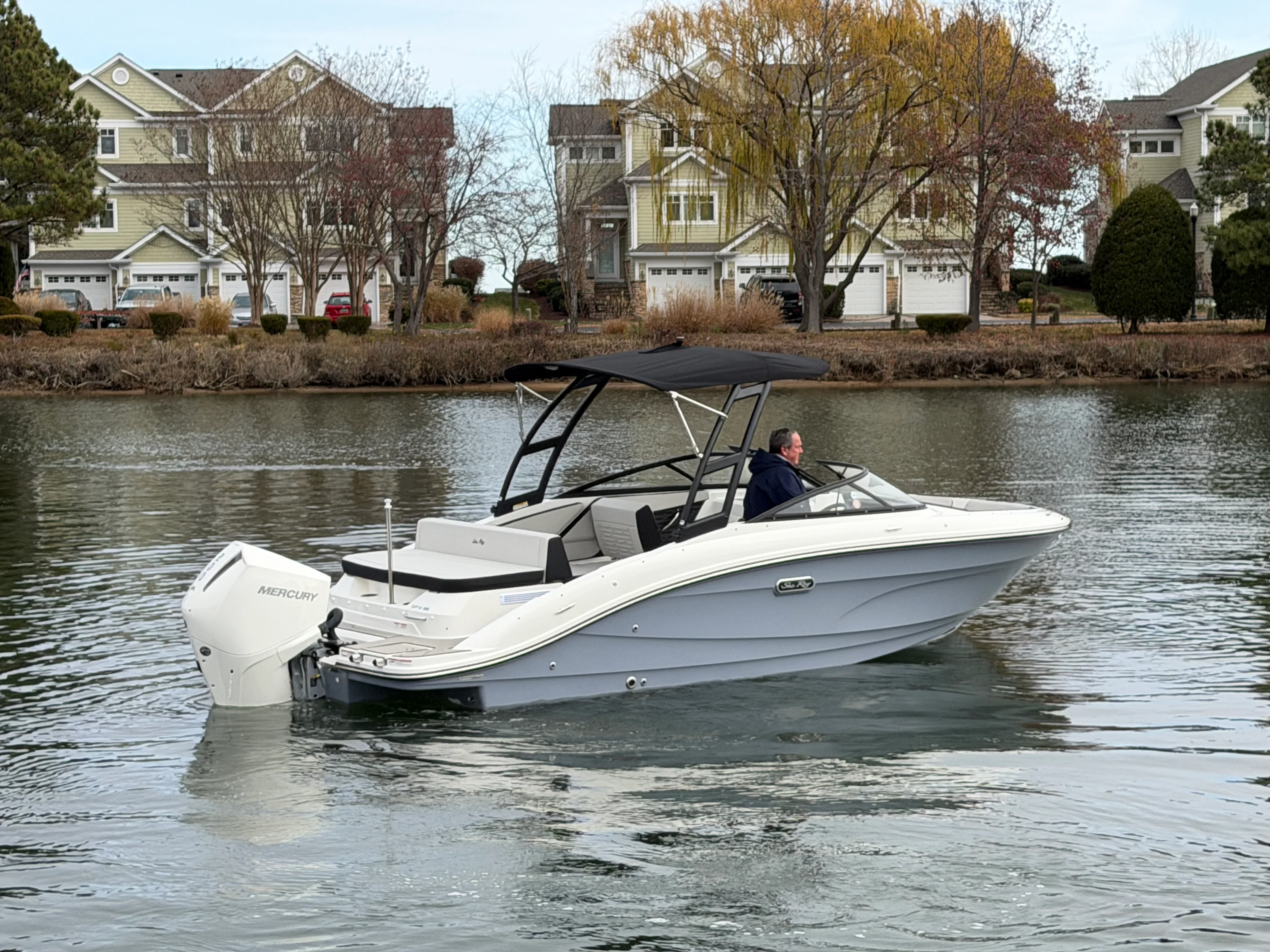 2026 Sea Ray SPX 210 Outboard Image Thumbnail #2