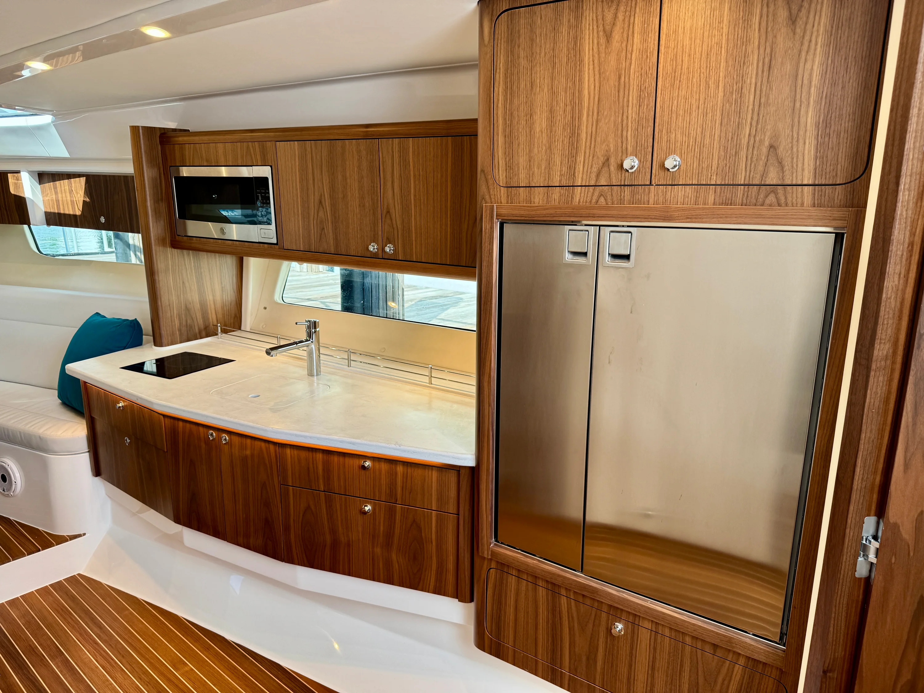 2025 Intrepid 50 Evolution Image Thumbnail #18