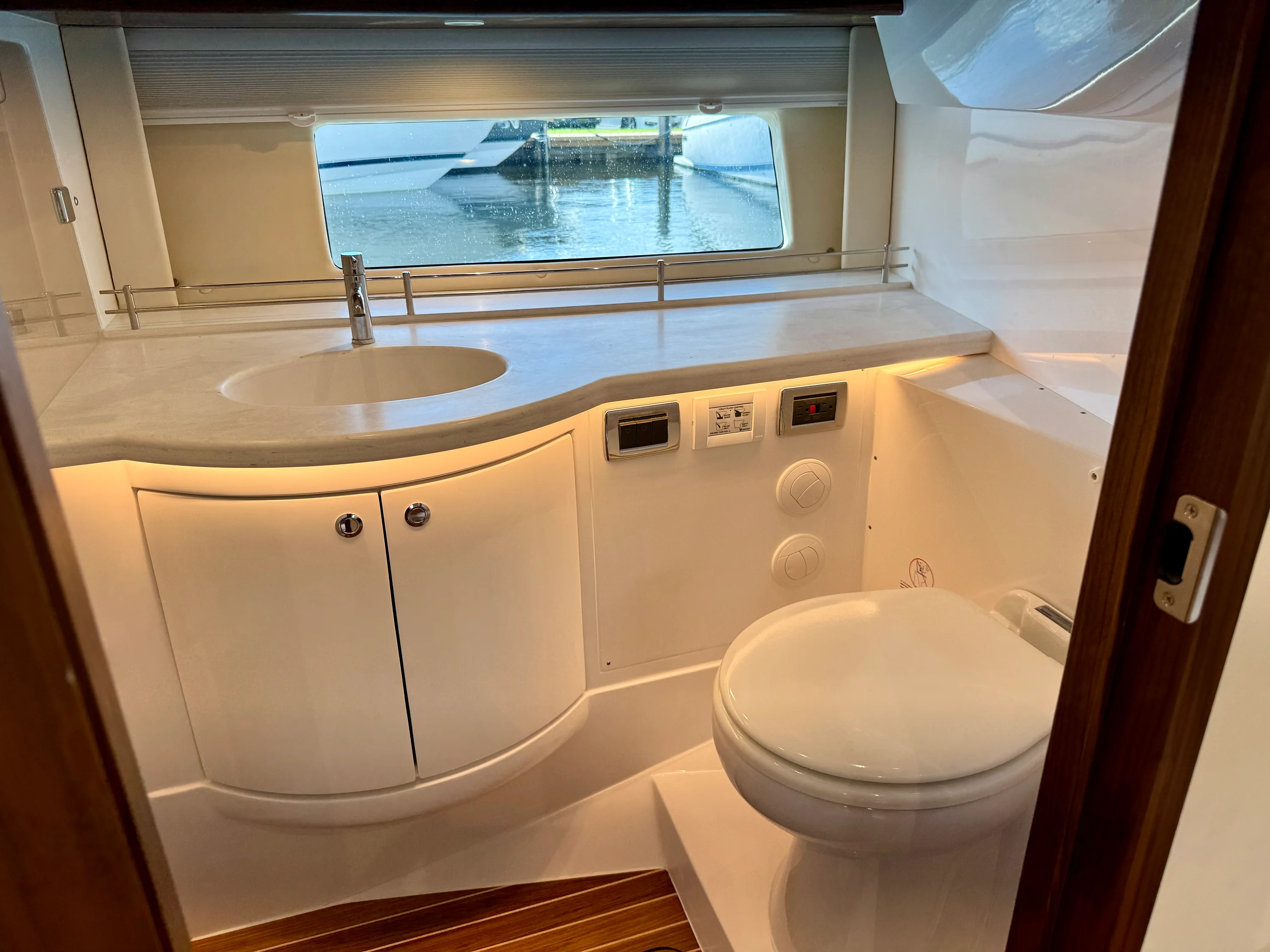 2025 Intrepid 50 Evolution Image Thumbnail #22