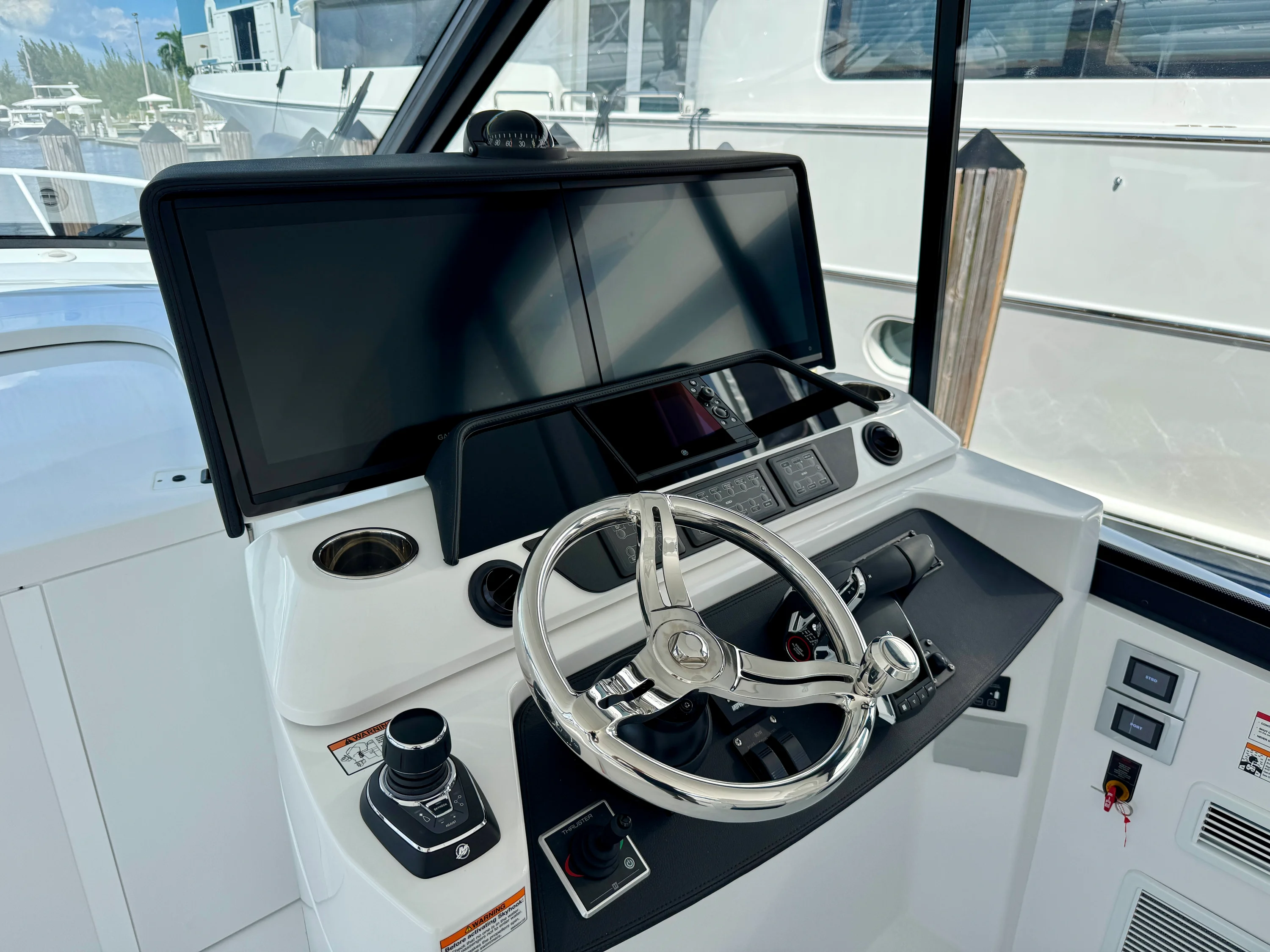 2025 Intrepid 50 Evolution Image Thumbnail #12