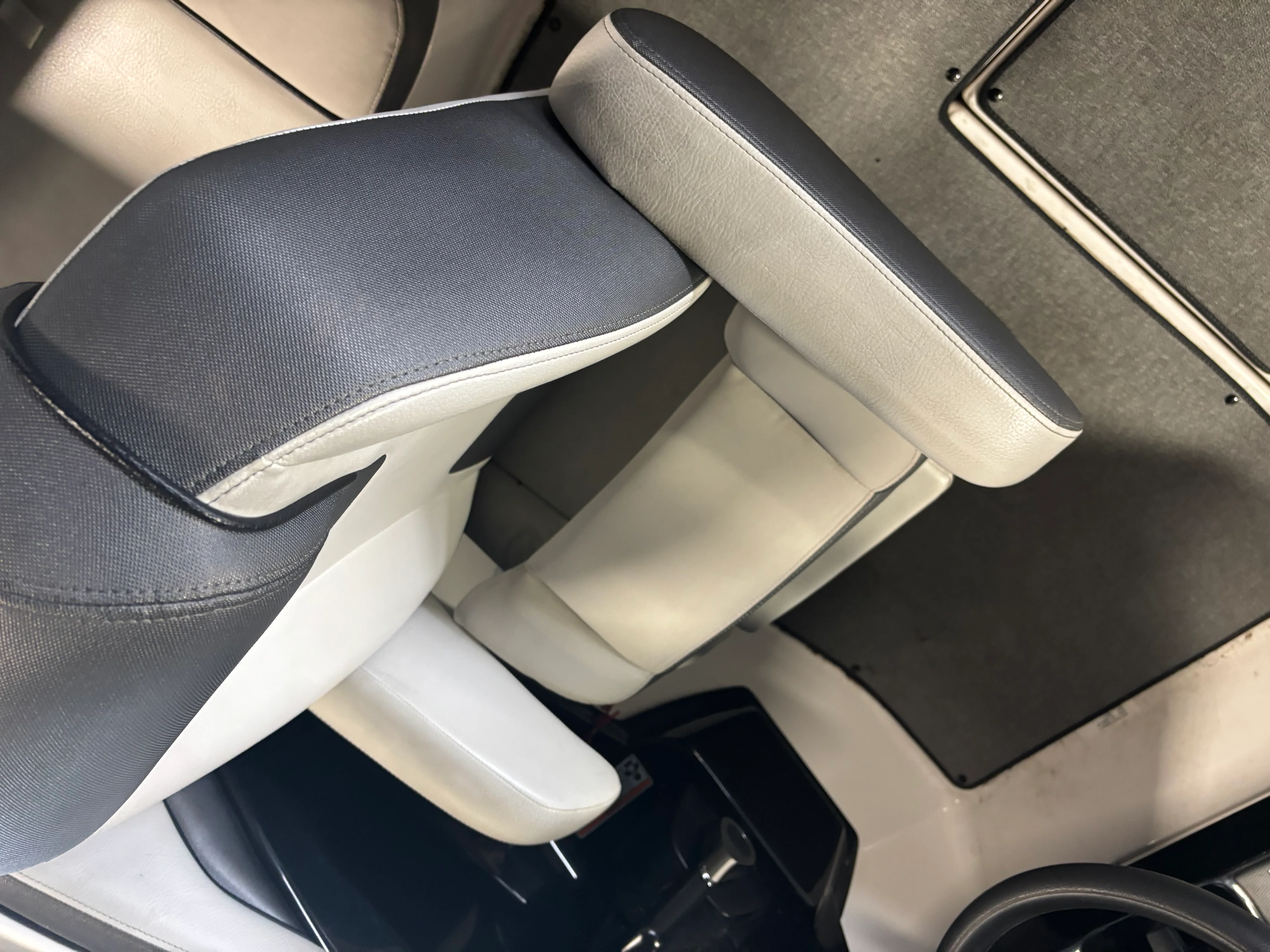 2020 Yamaha AR 240 Image Thumbnail #11