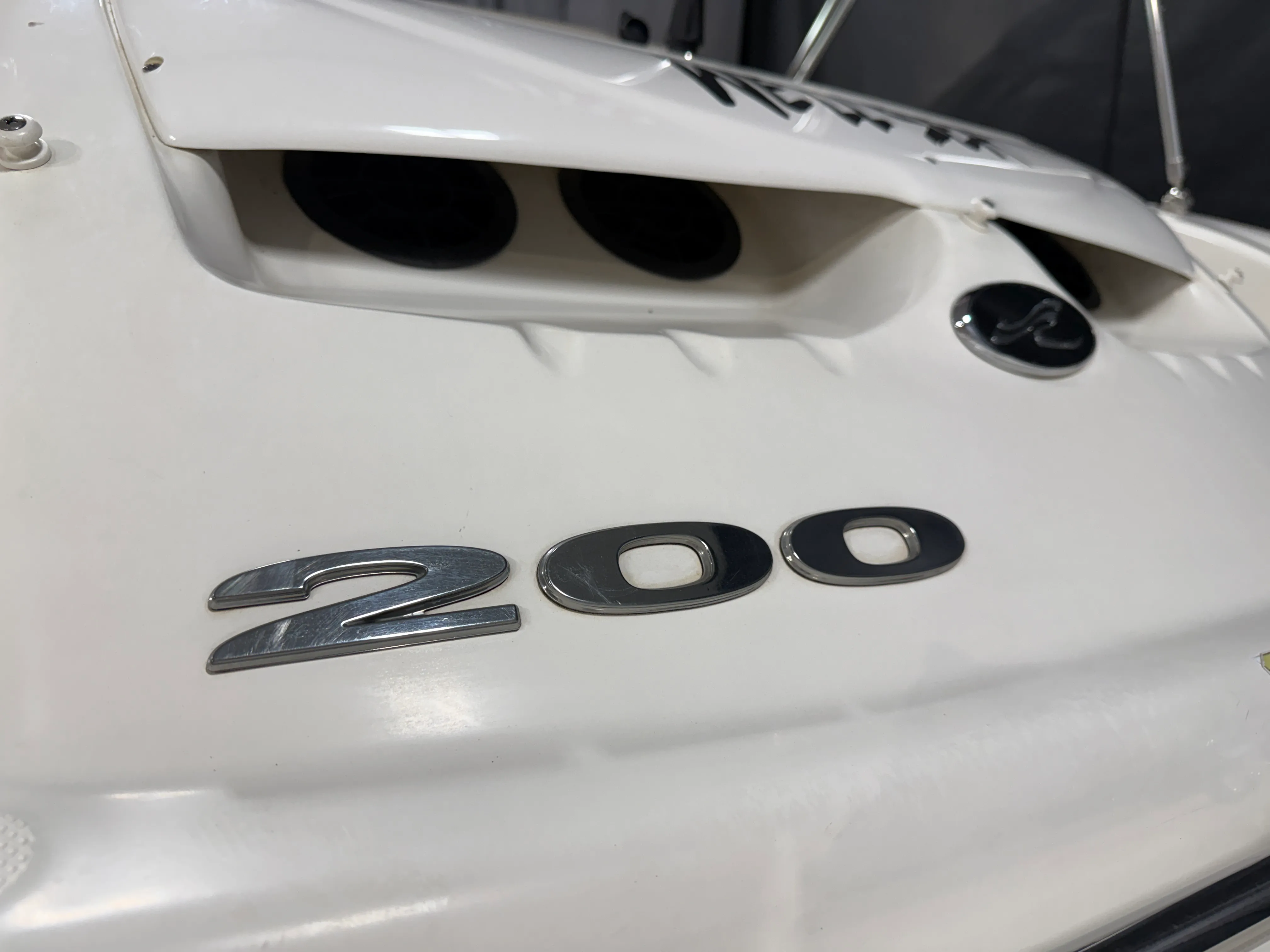 2011 Sea Ray SUNDECK 200 Image Thumbnail #10