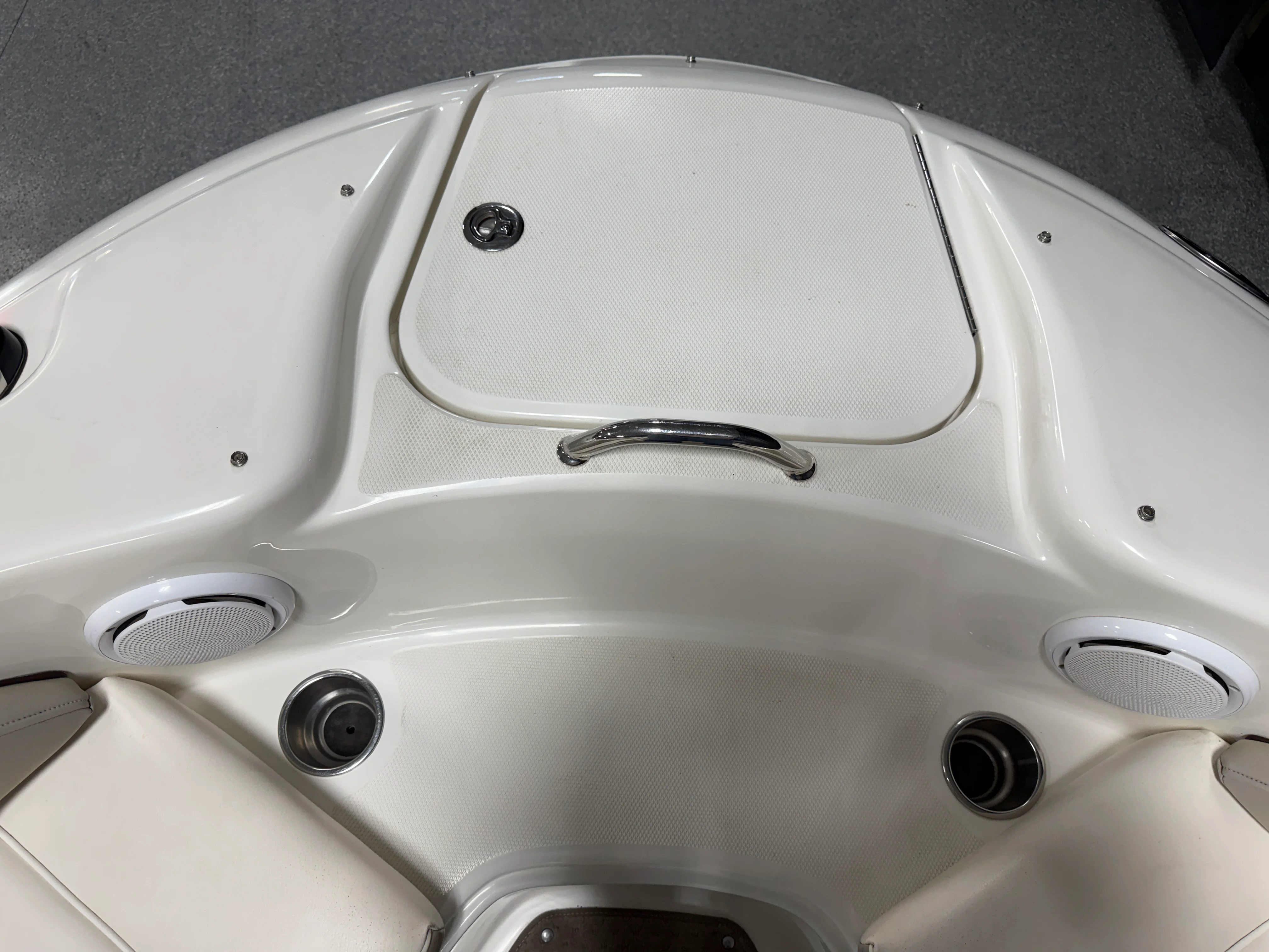 2011 Sea Ray SUNDECK 200 Image Thumbnail #60