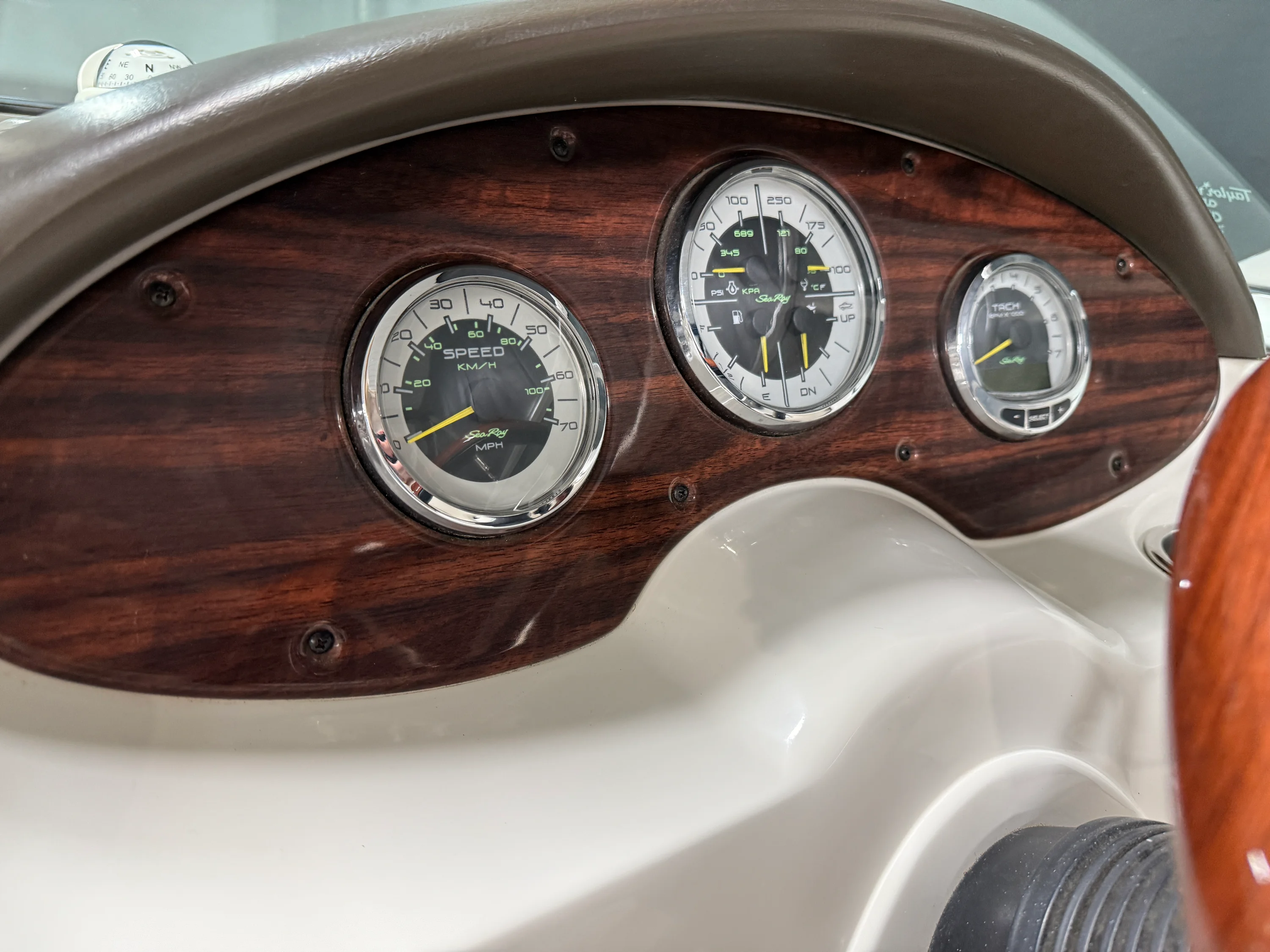 2011 Sea Ray SUNDECK 200 Image Thumbnail #43