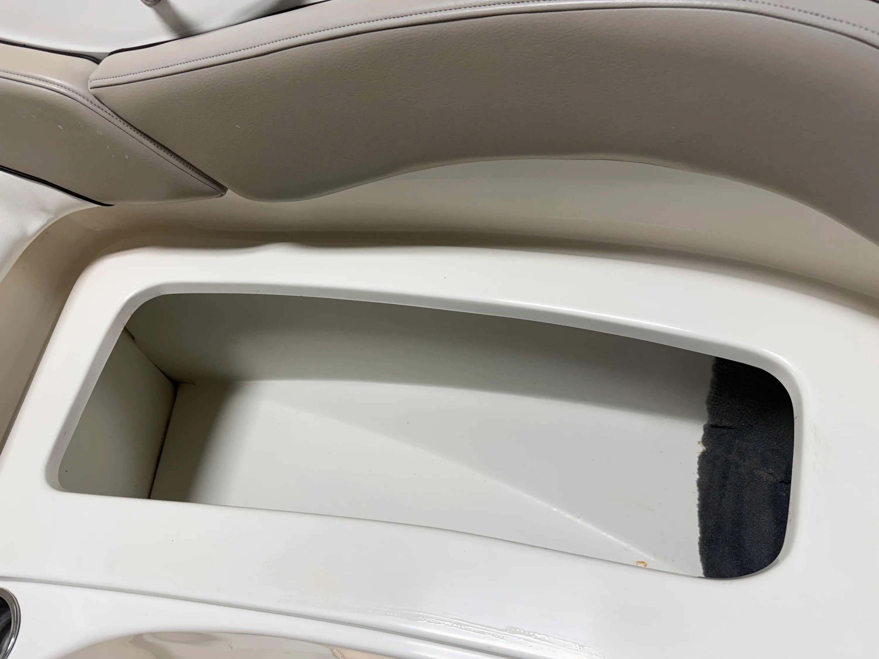 2011 Sea Ray SUNDECK 200 Image Thumbnail #57