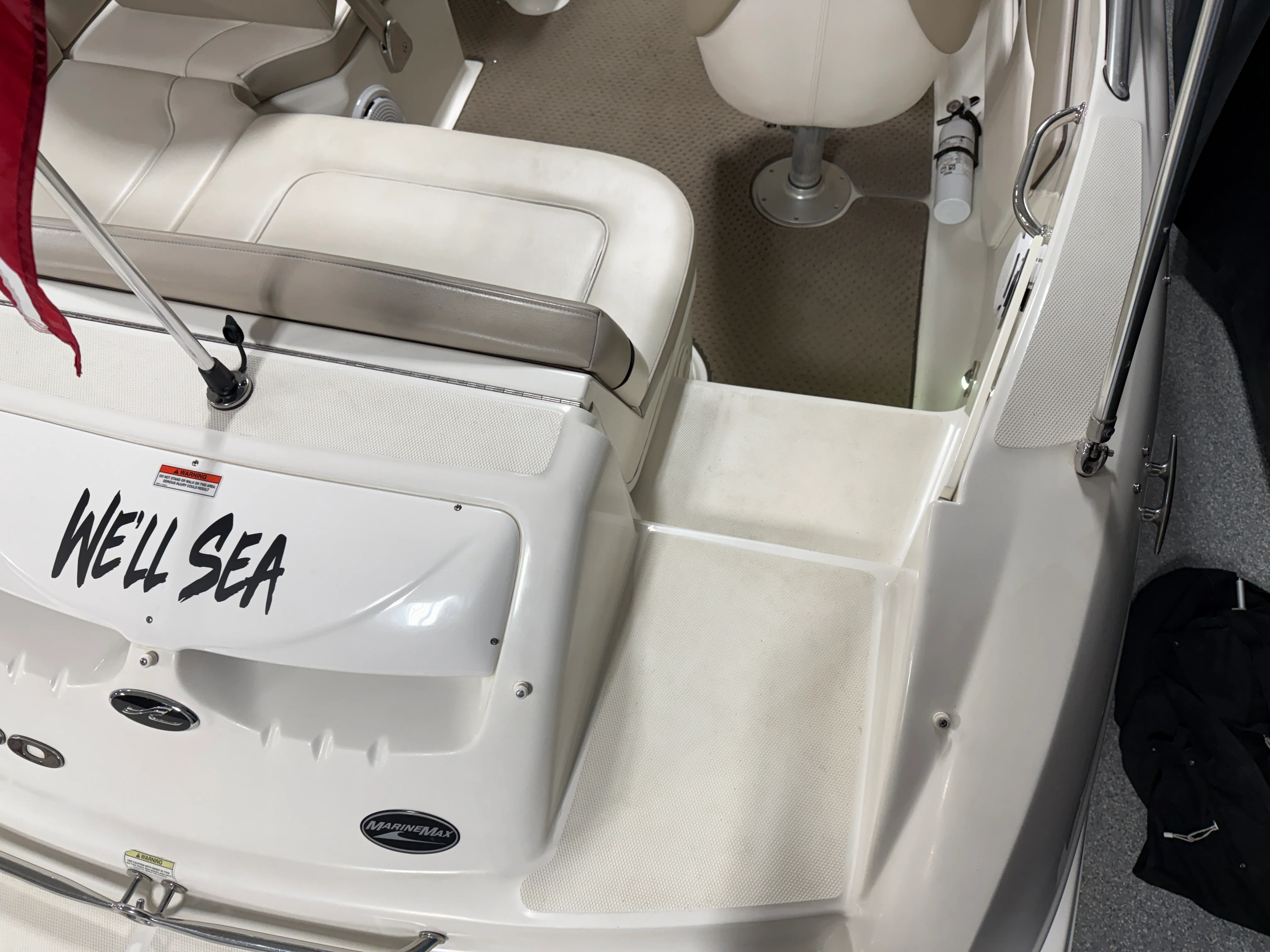 2011 Sea Ray SUNDECK 200 Image Thumbnail #17