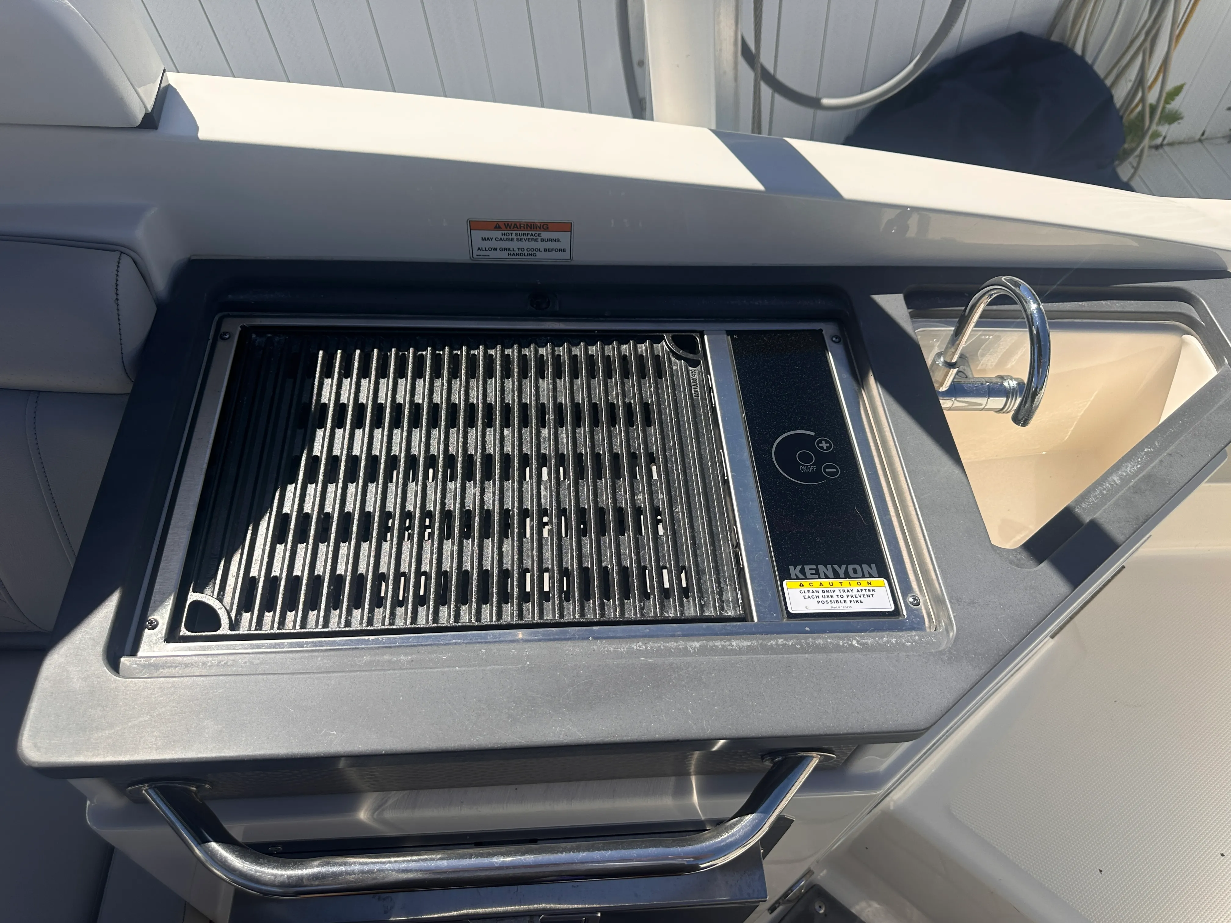 2020 Sea Ray 290 SDX OUTBOARD Image Thumbnail #25