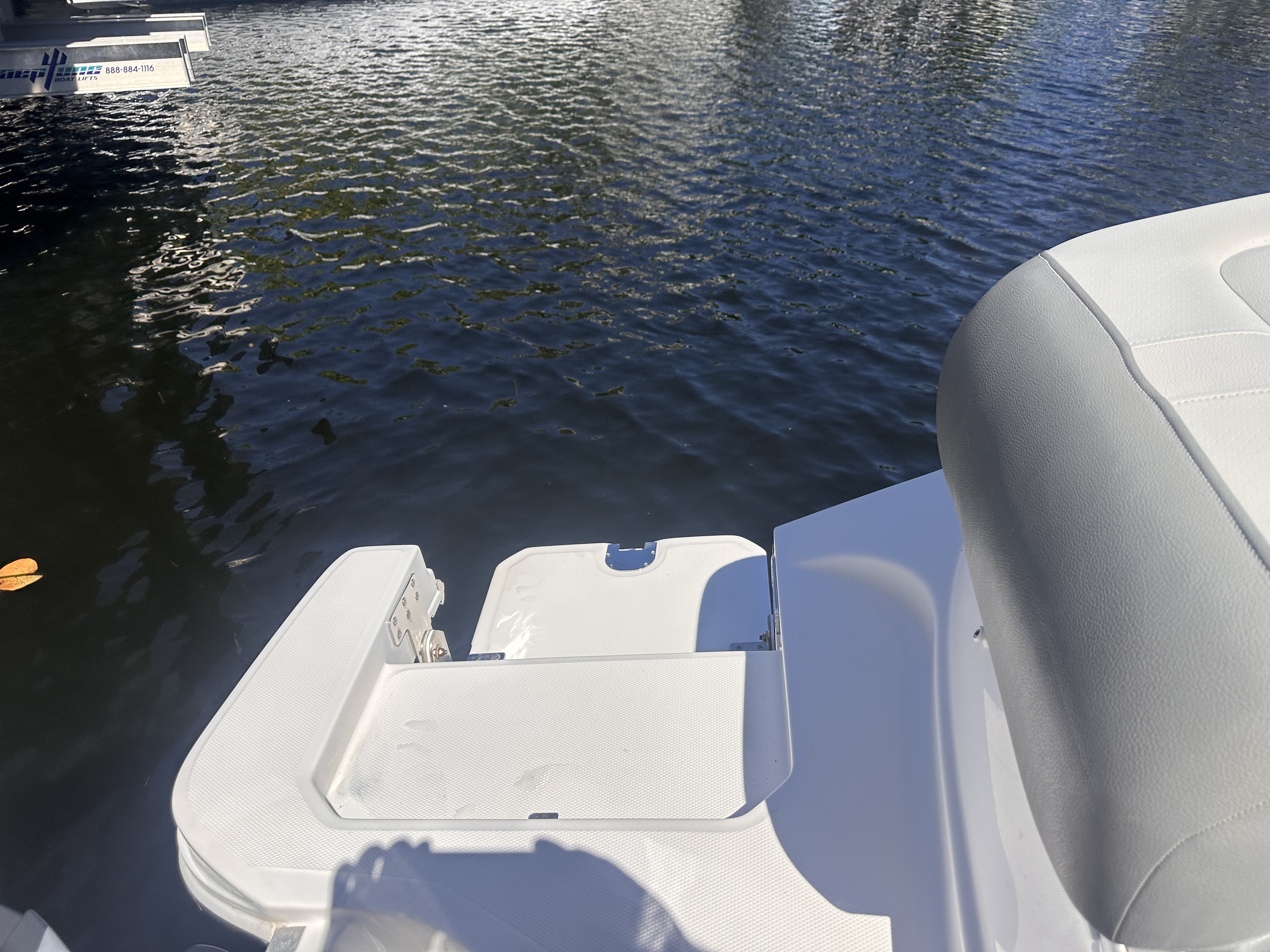 2020 Sea Ray 290 SDX OUTBOARD Image Thumbnail #34