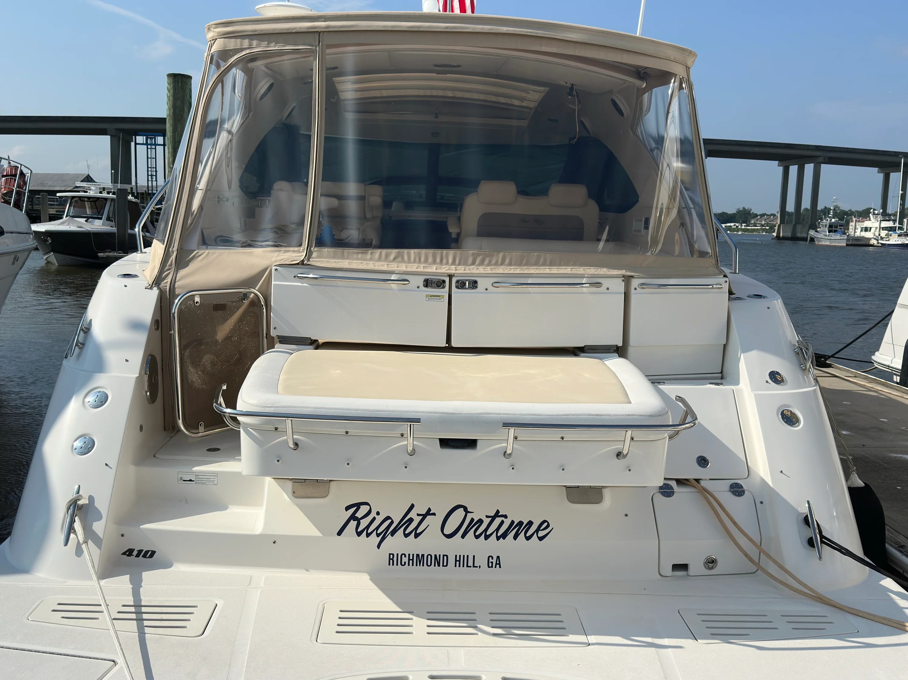 2014 Sea Ray 410 SUNDANCER Image Thumbnail #3