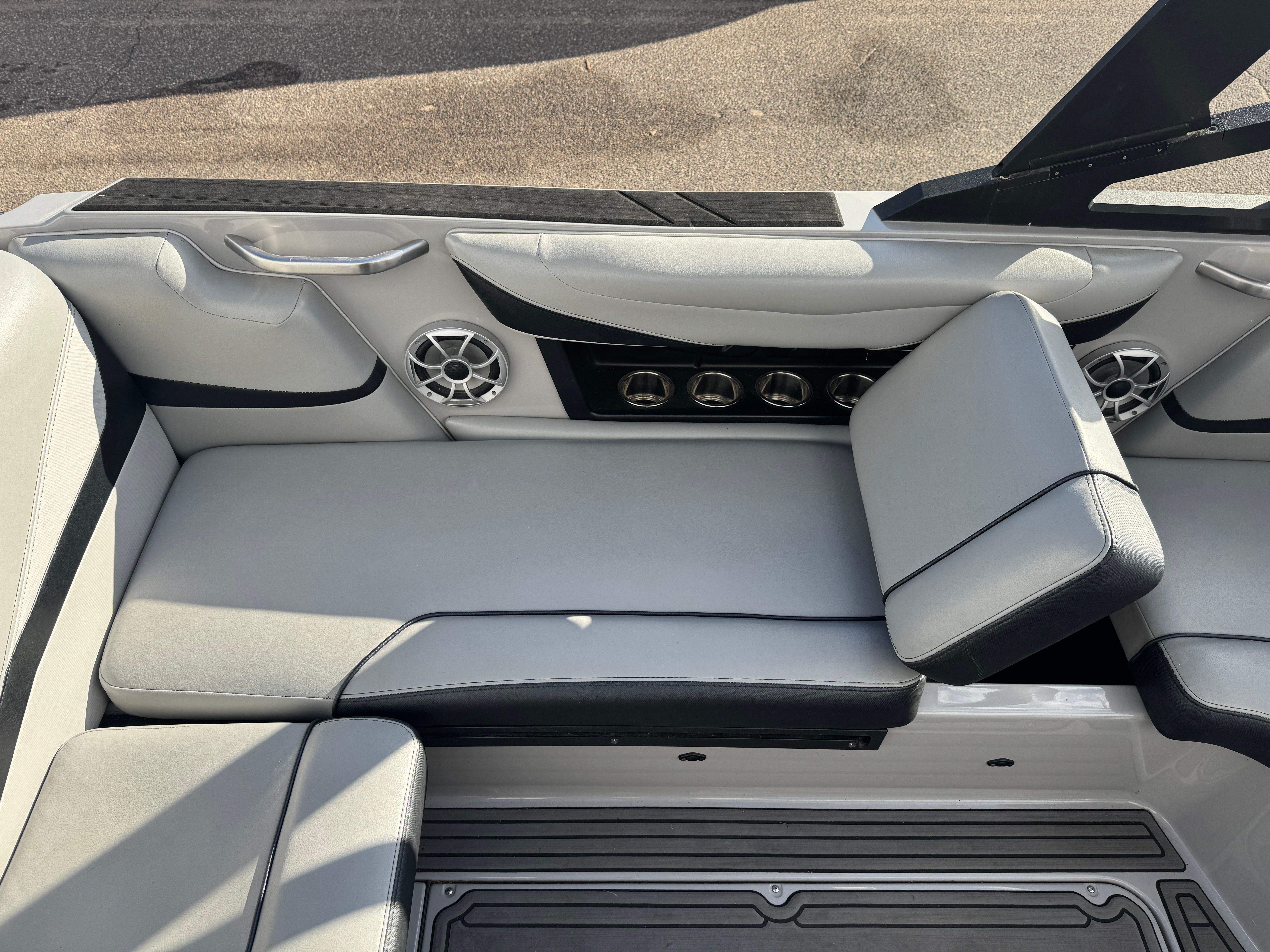 2018 Axis T22 Image Thumbnail #21