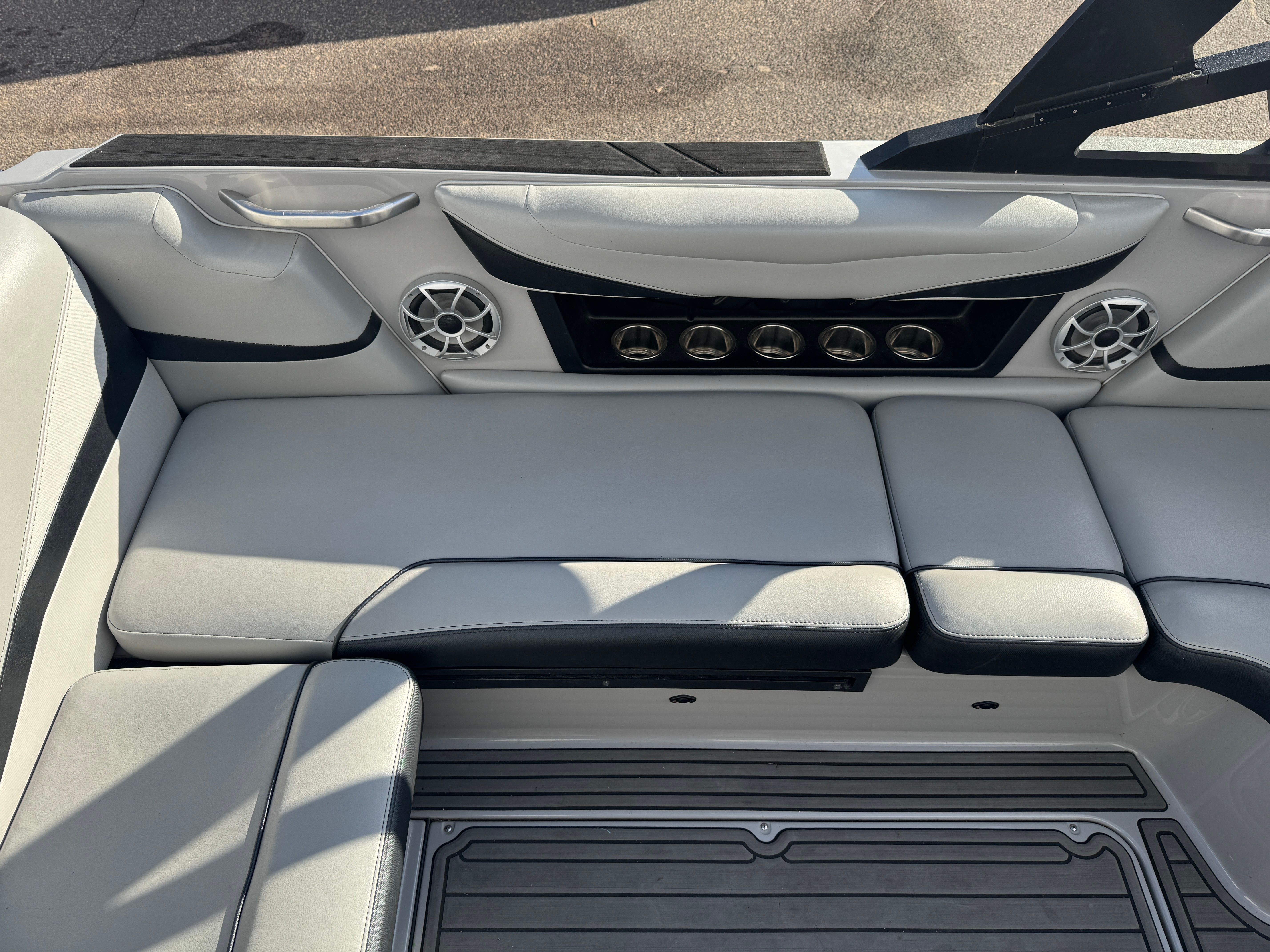 2018 Axis T22 Image Thumbnail #20