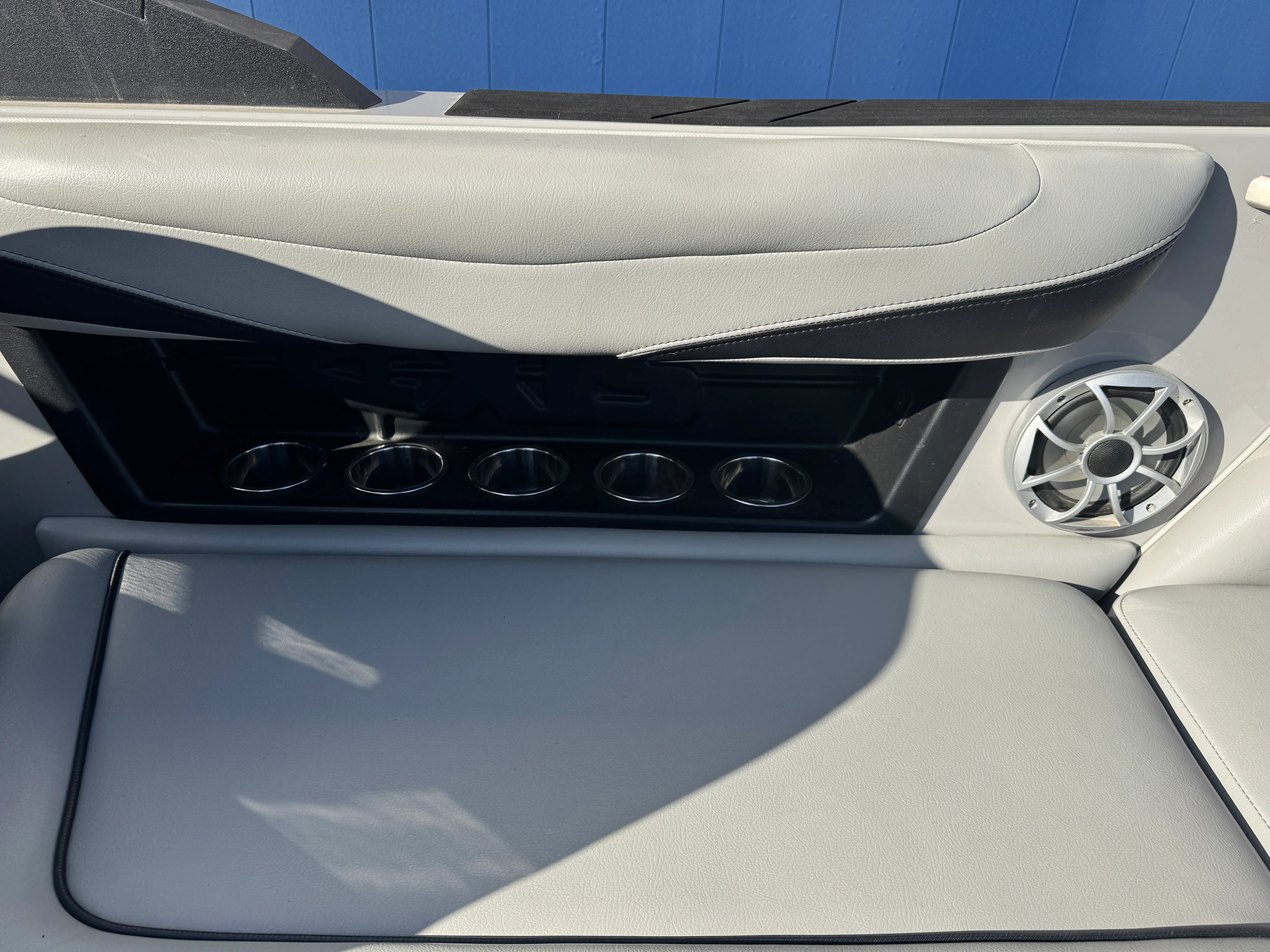 2018 Axis T22 Image Thumbnail #19