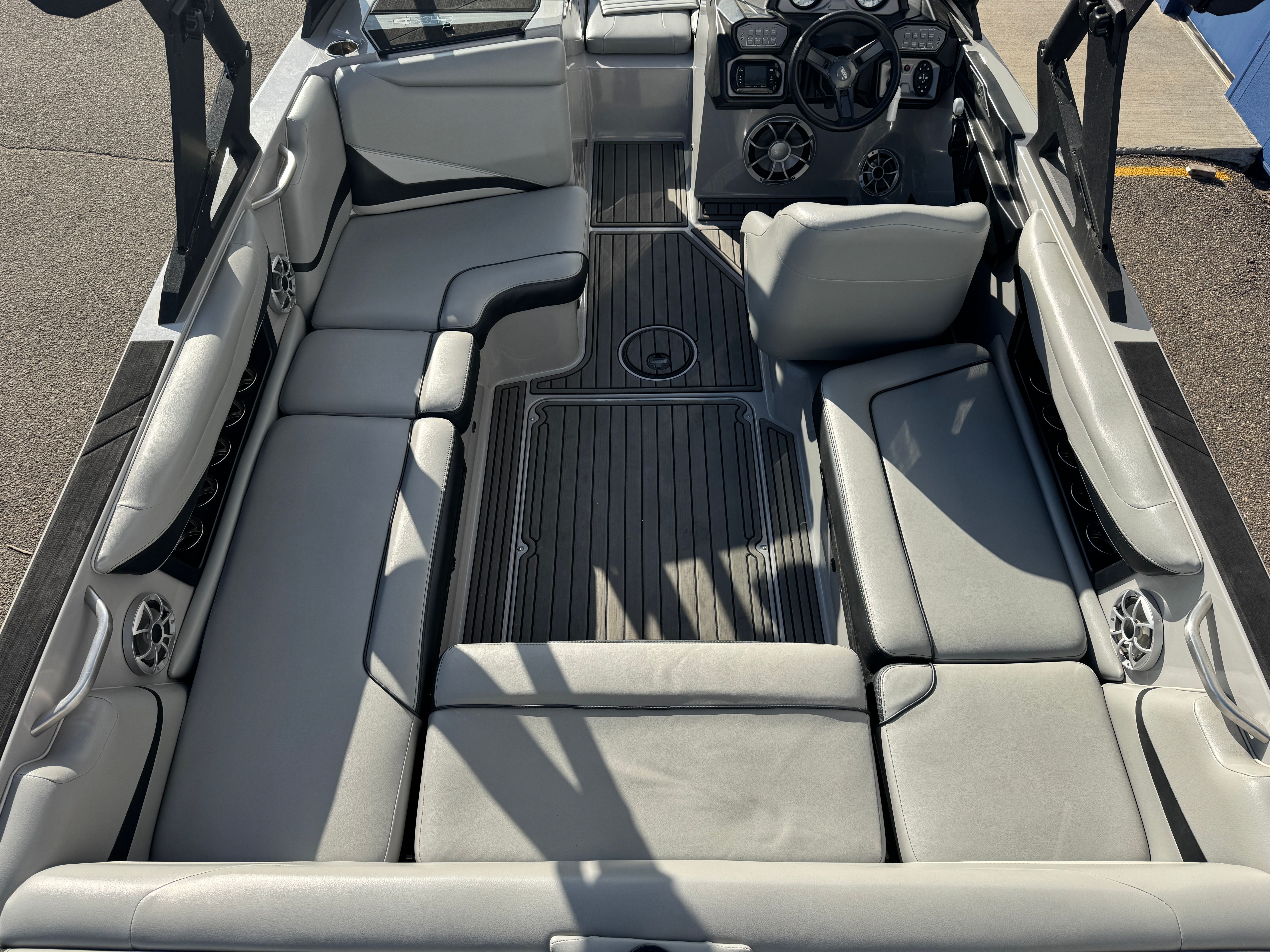 2018 Axis T22 Image Thumbnail #15