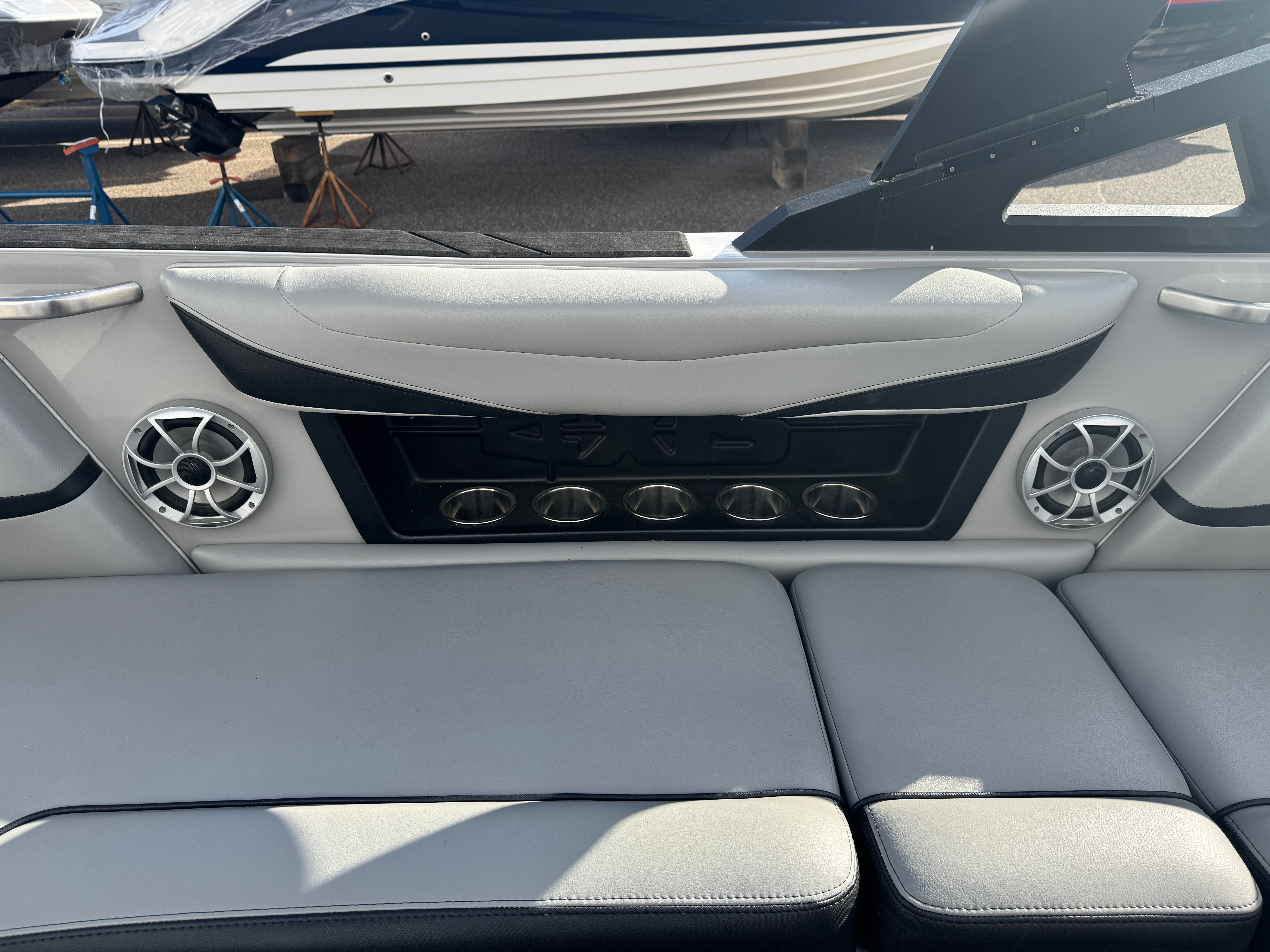 2018 Axis T22 Image Thumbnail #24