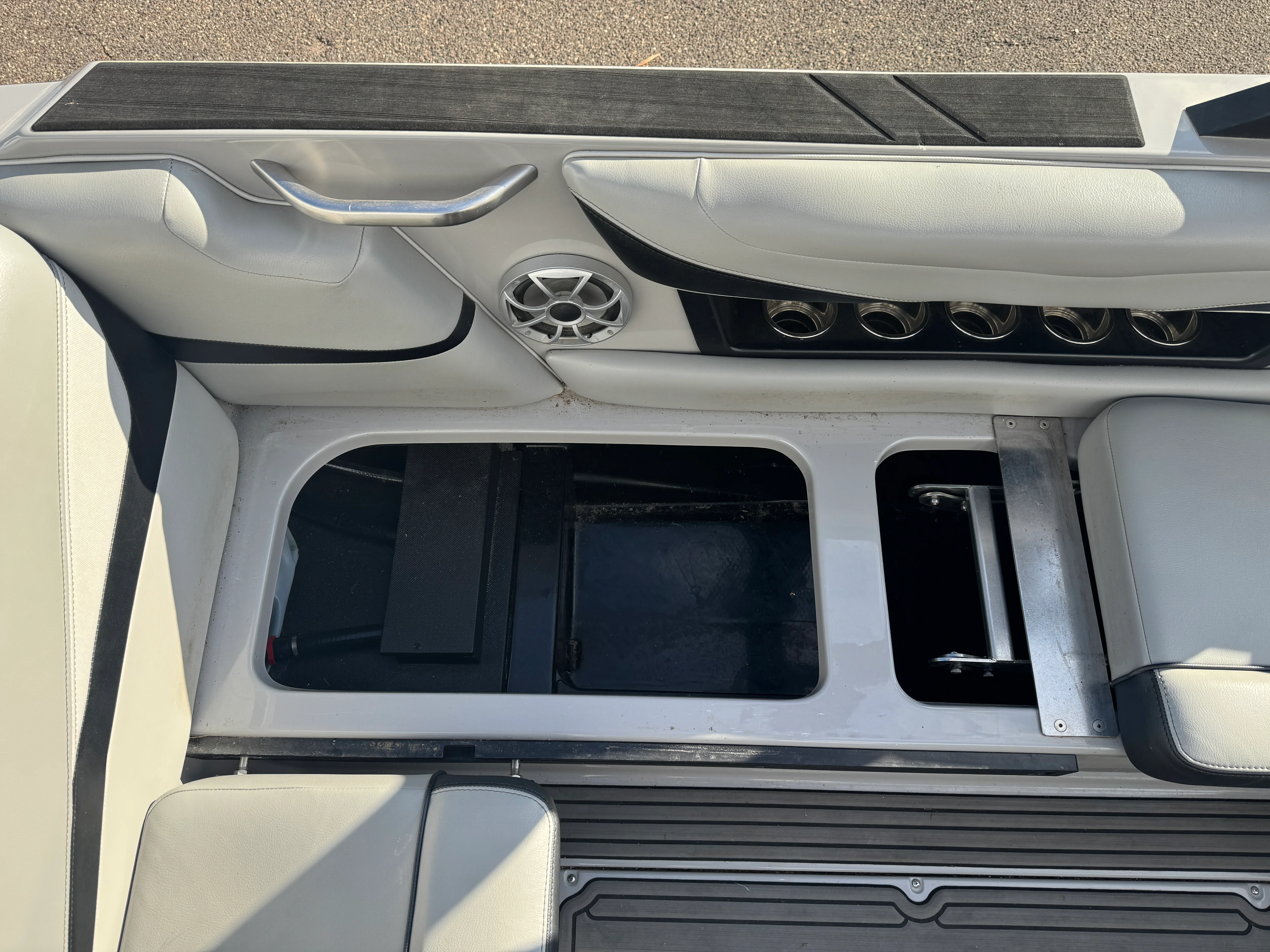 2018 Axis T22 Image Thumbnail #23