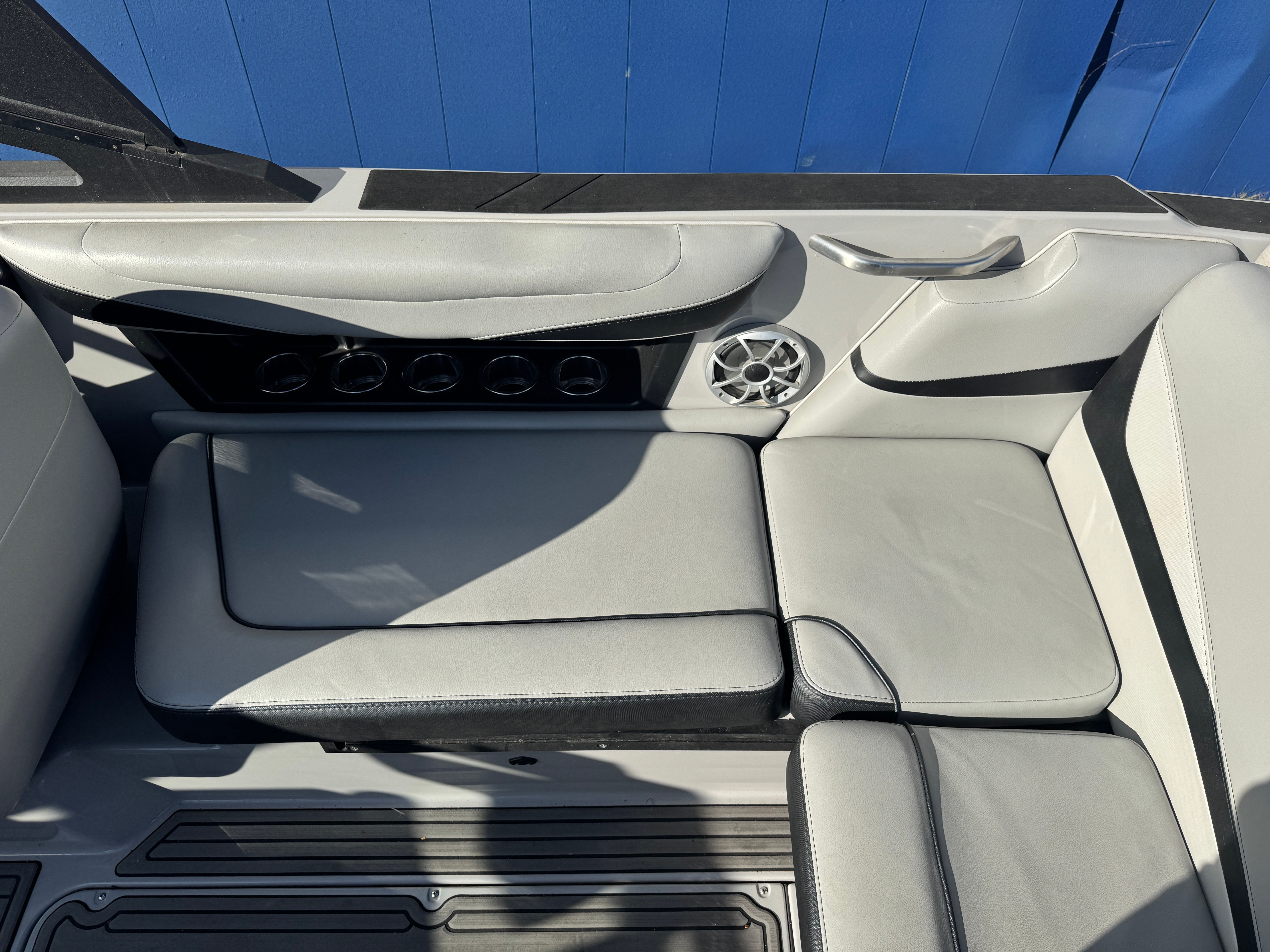 2018 Axis T22 Image Thumbnail #17