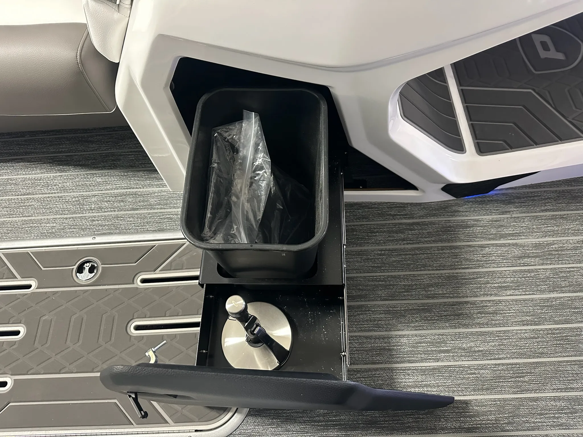 2026 Premier 250INTRIGUE Image Thumbnail #59