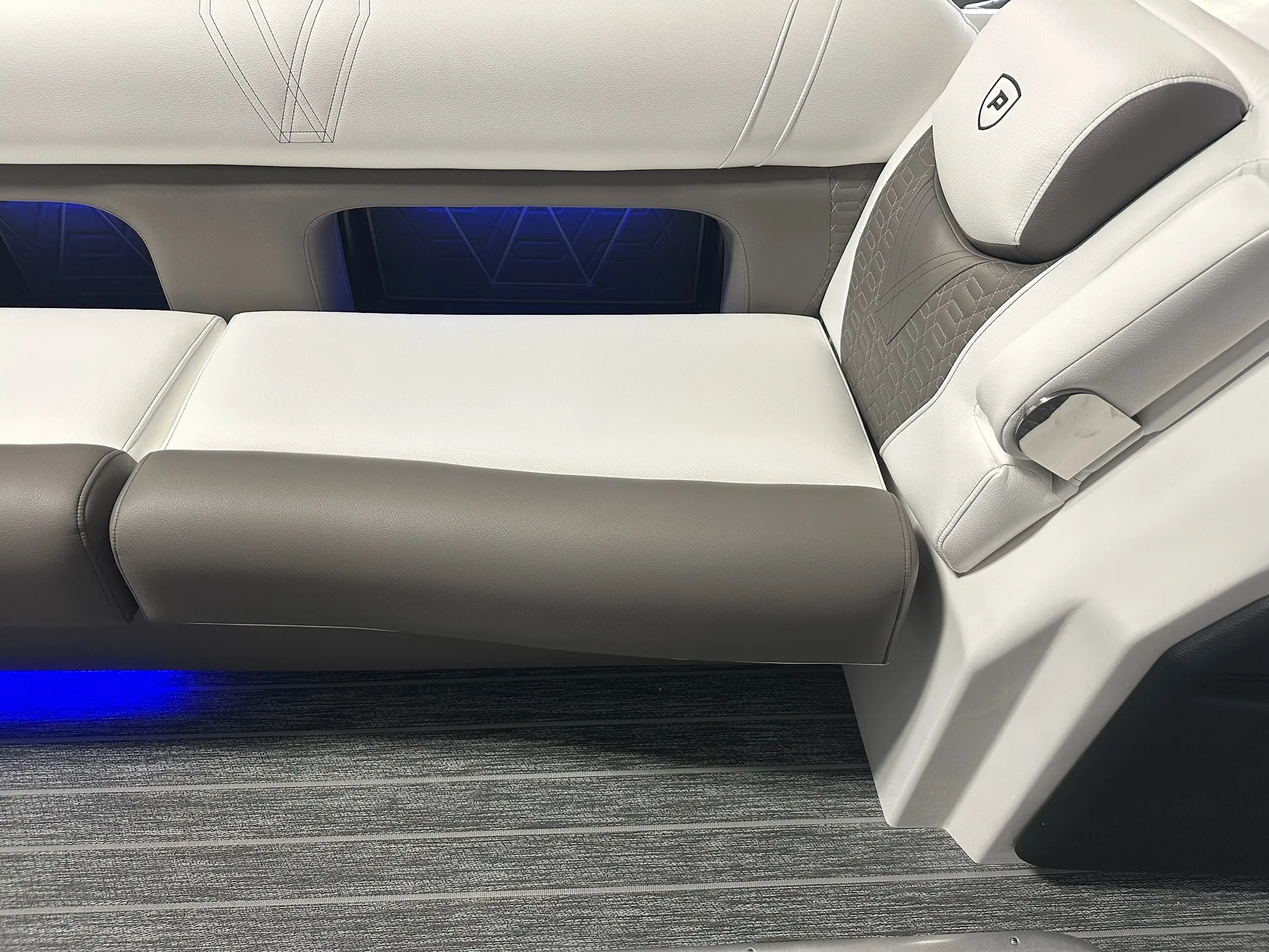 2026 Premier 250INTRIGUE Image Thumbnail #73