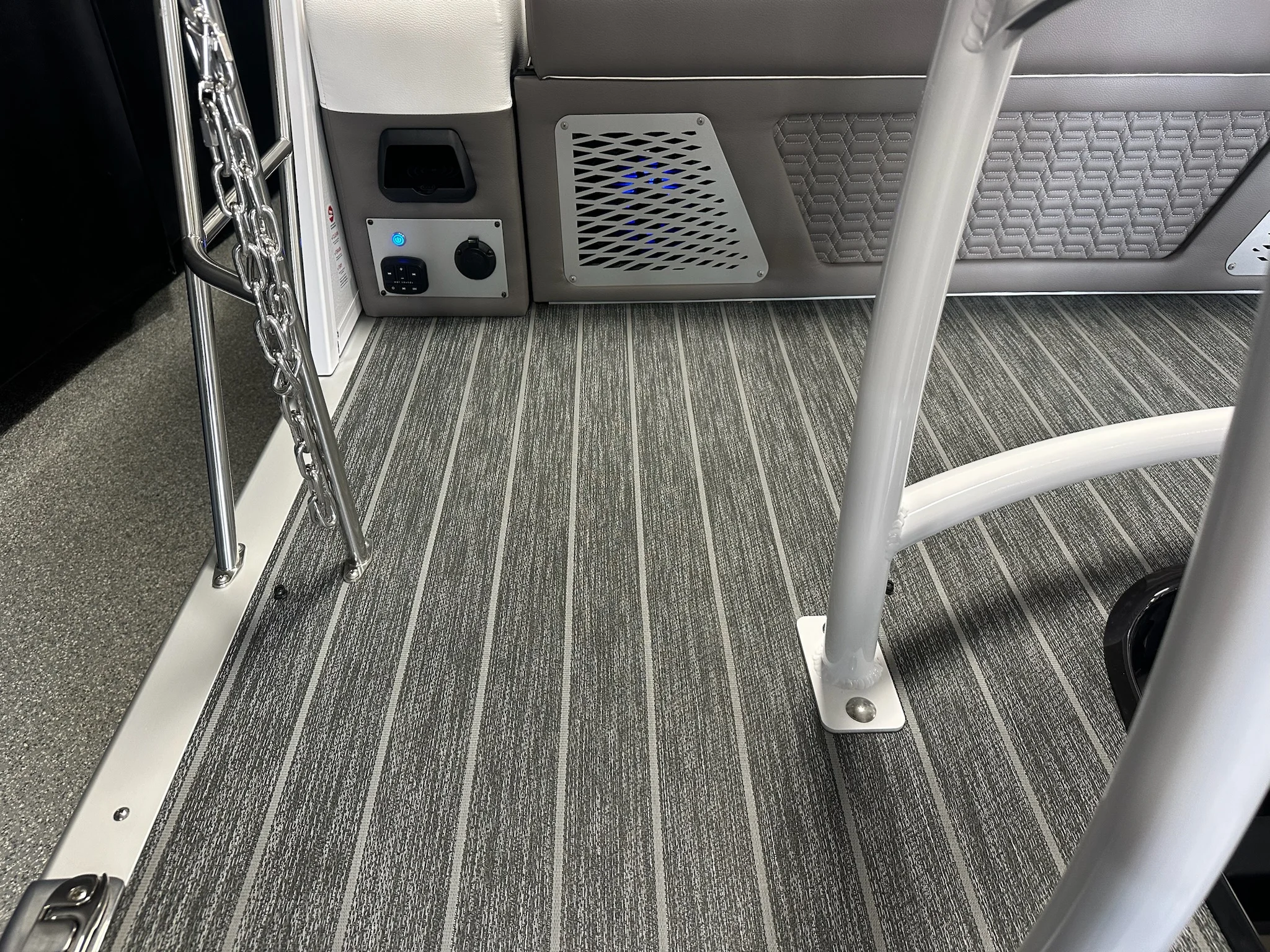 2026 Premier 250INTRIGUE Image Thumbnail #24