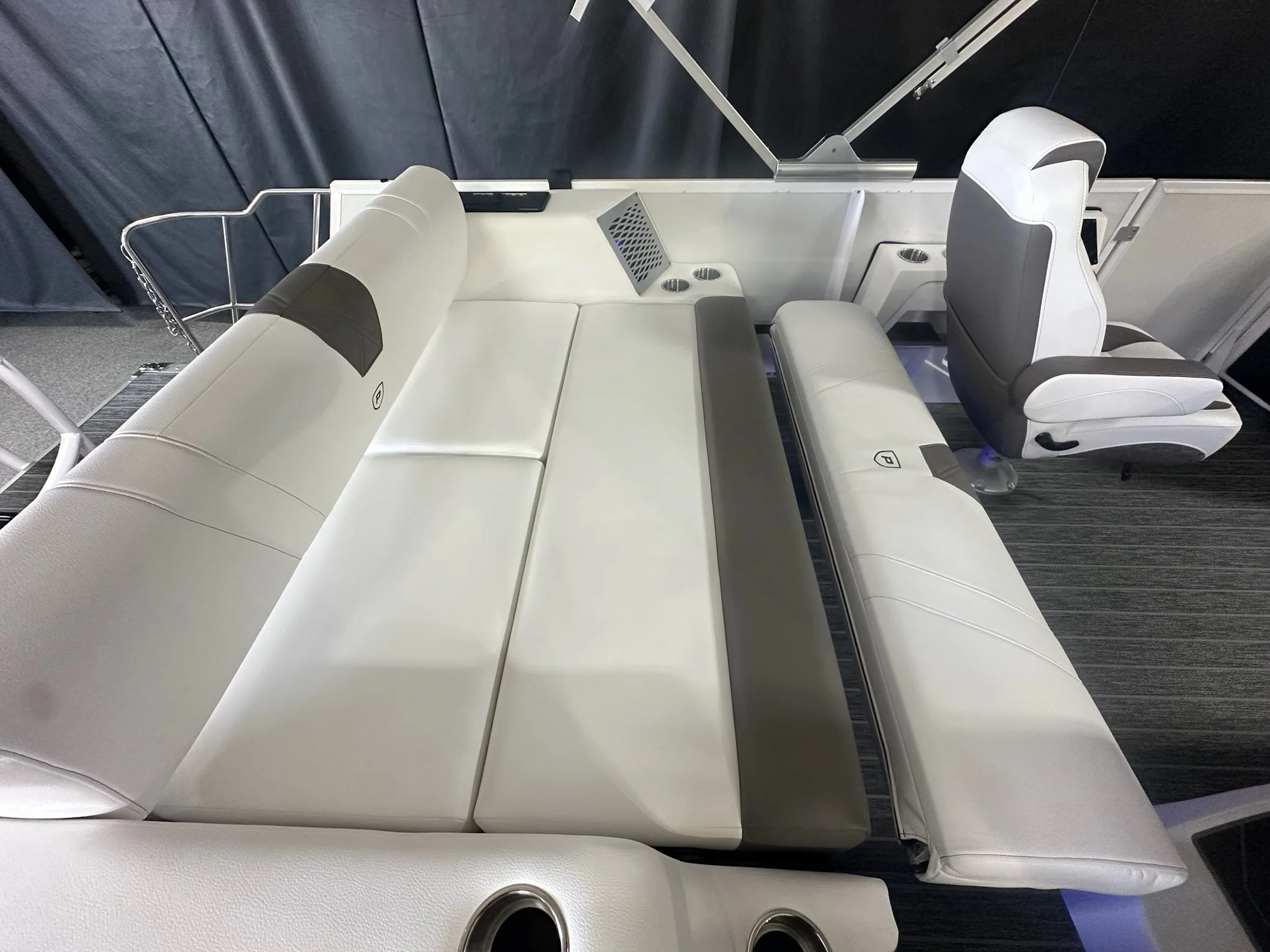 2026 Premier 250INTRIGUE Image Thumbnail #35