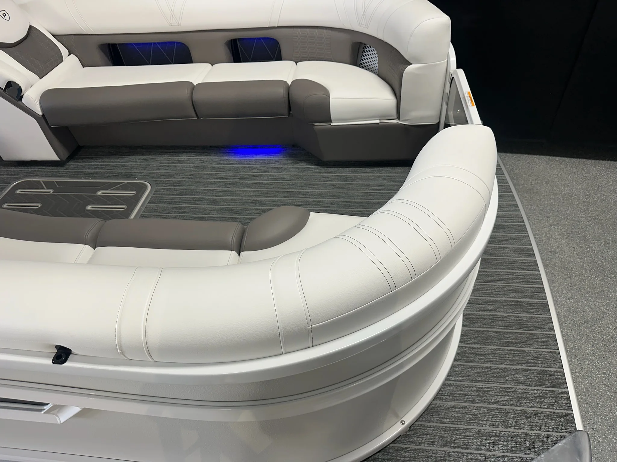 2026 Premier 250INTRIGUE Image Thumbnail #19